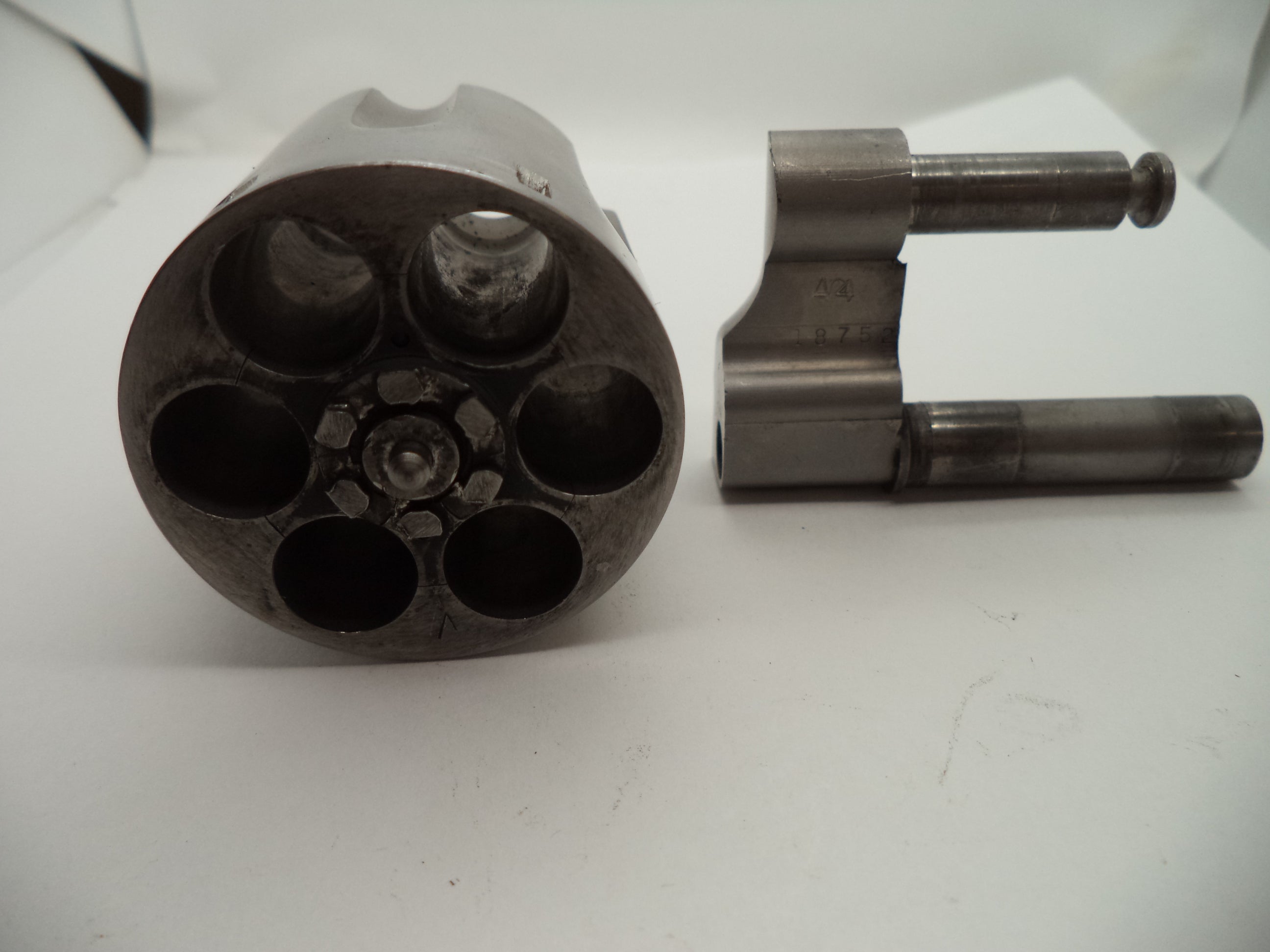Smith & Wesson Revolver N Frame Model 629 Cylinder Assembly & Yoke Used Part 62978D