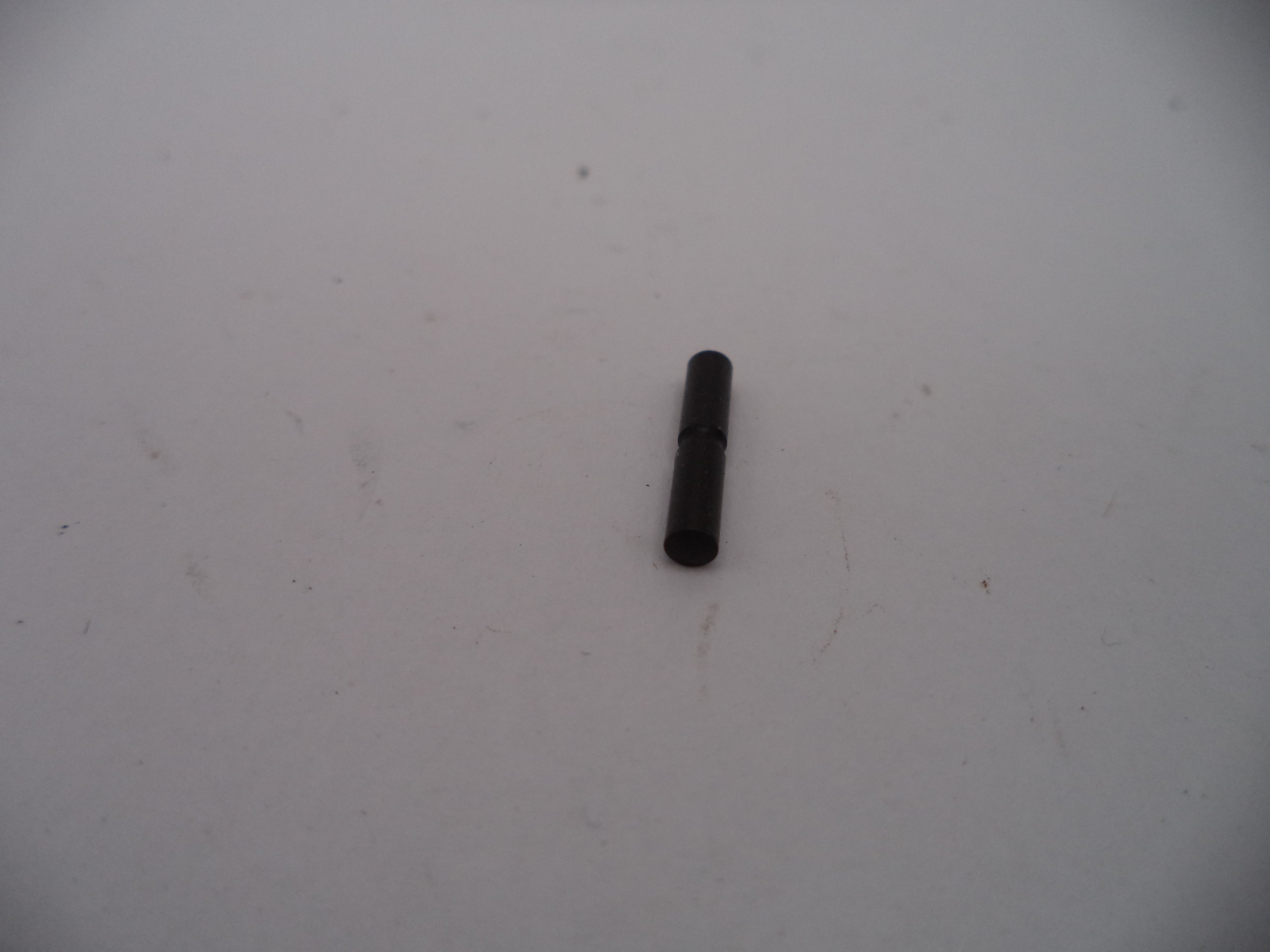 Smith & Wesson L Frame / N Frame Front Sight Pivot Pin - Models 586, 686, 29-3 - 048620000