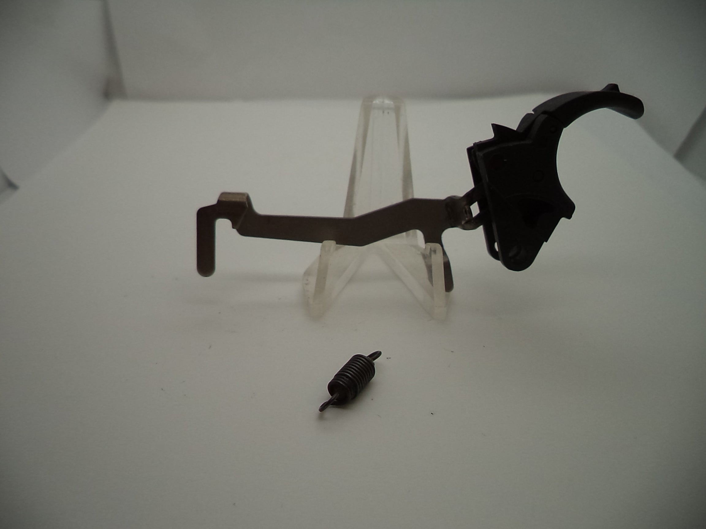 SW9V9 S & W Pistol Model SW9V 9 MM 4" Barrel Trigger Bar Assembly Used