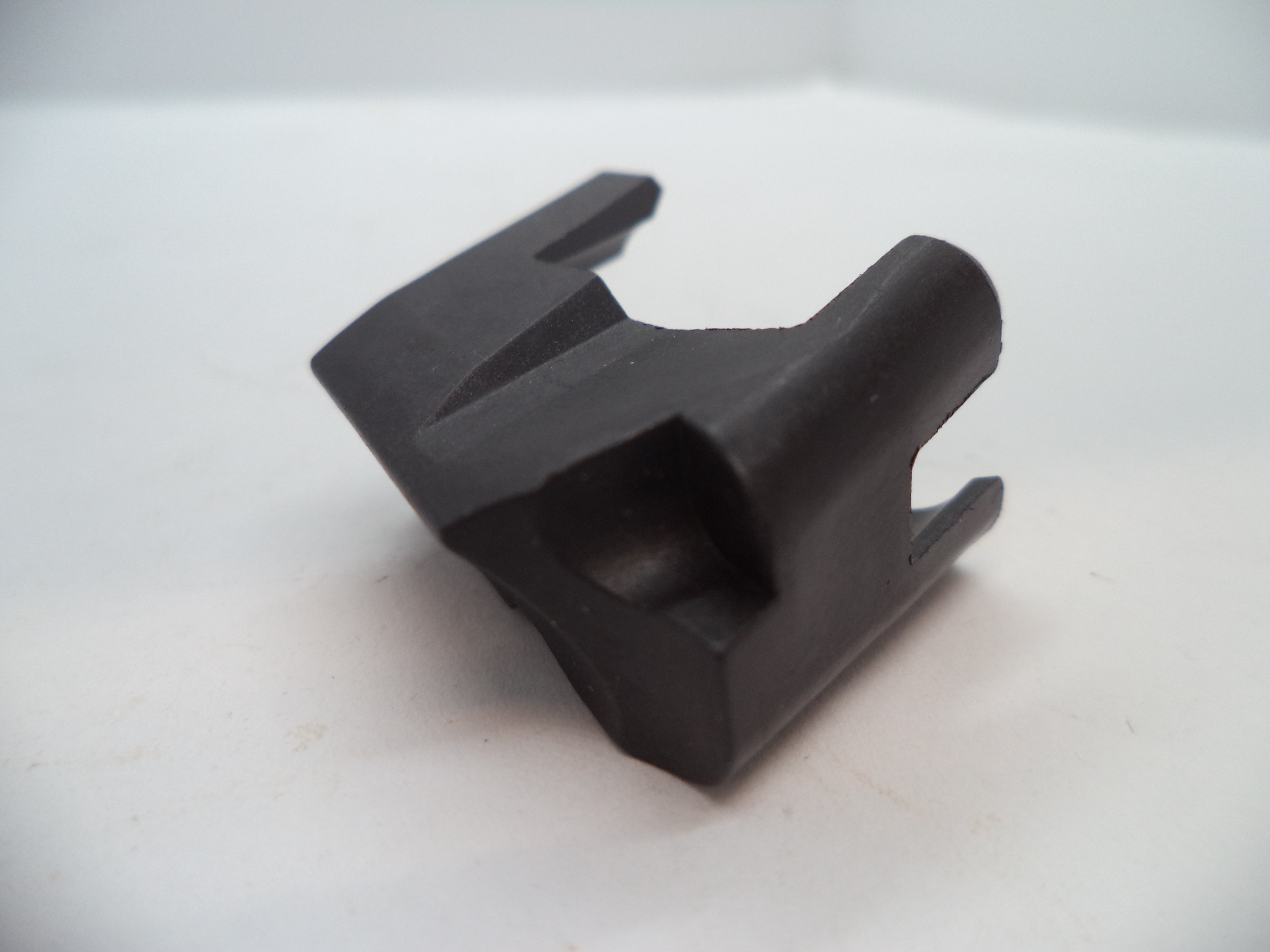 239450000 S&W 469,669,6904,6906,6924,6926,6944,6946 Magazine Follower 9mm