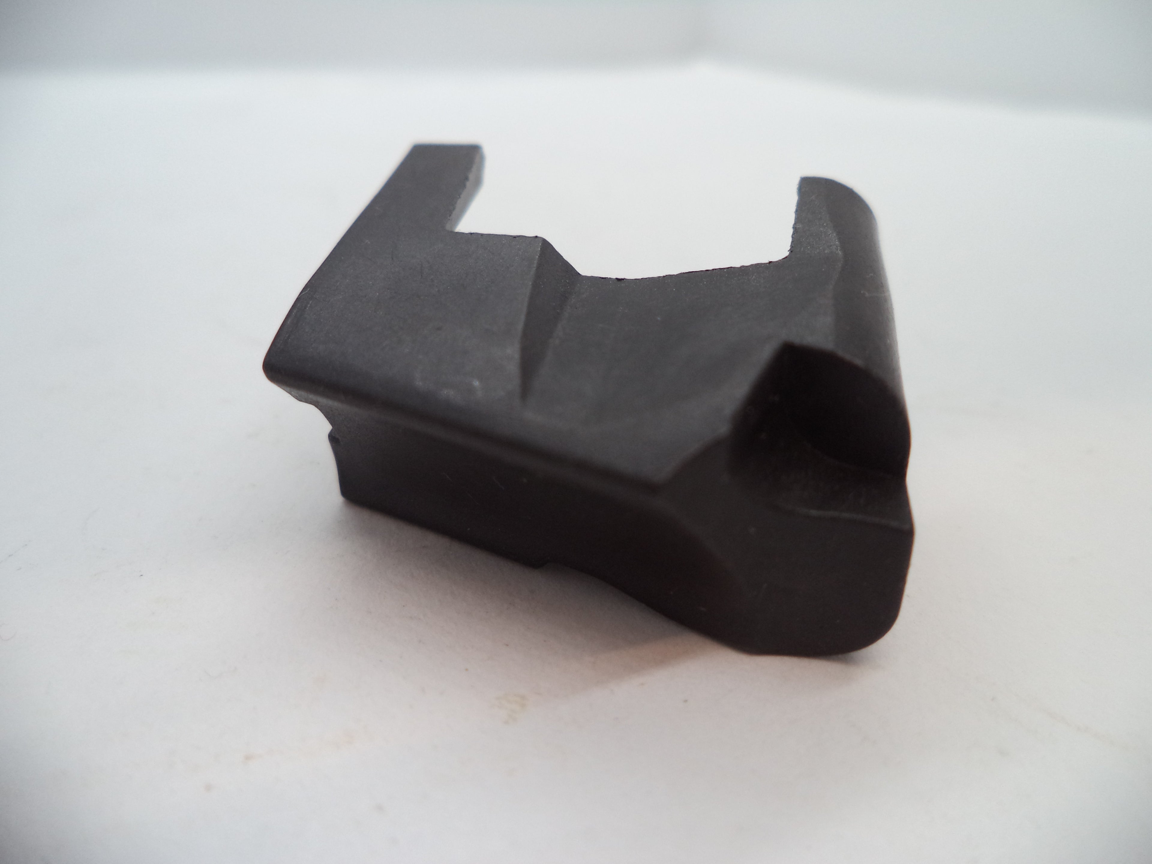 239450000 S&W 469,669,6904,6906,6924,6926,6944,6946 Magazine Follower 9mm