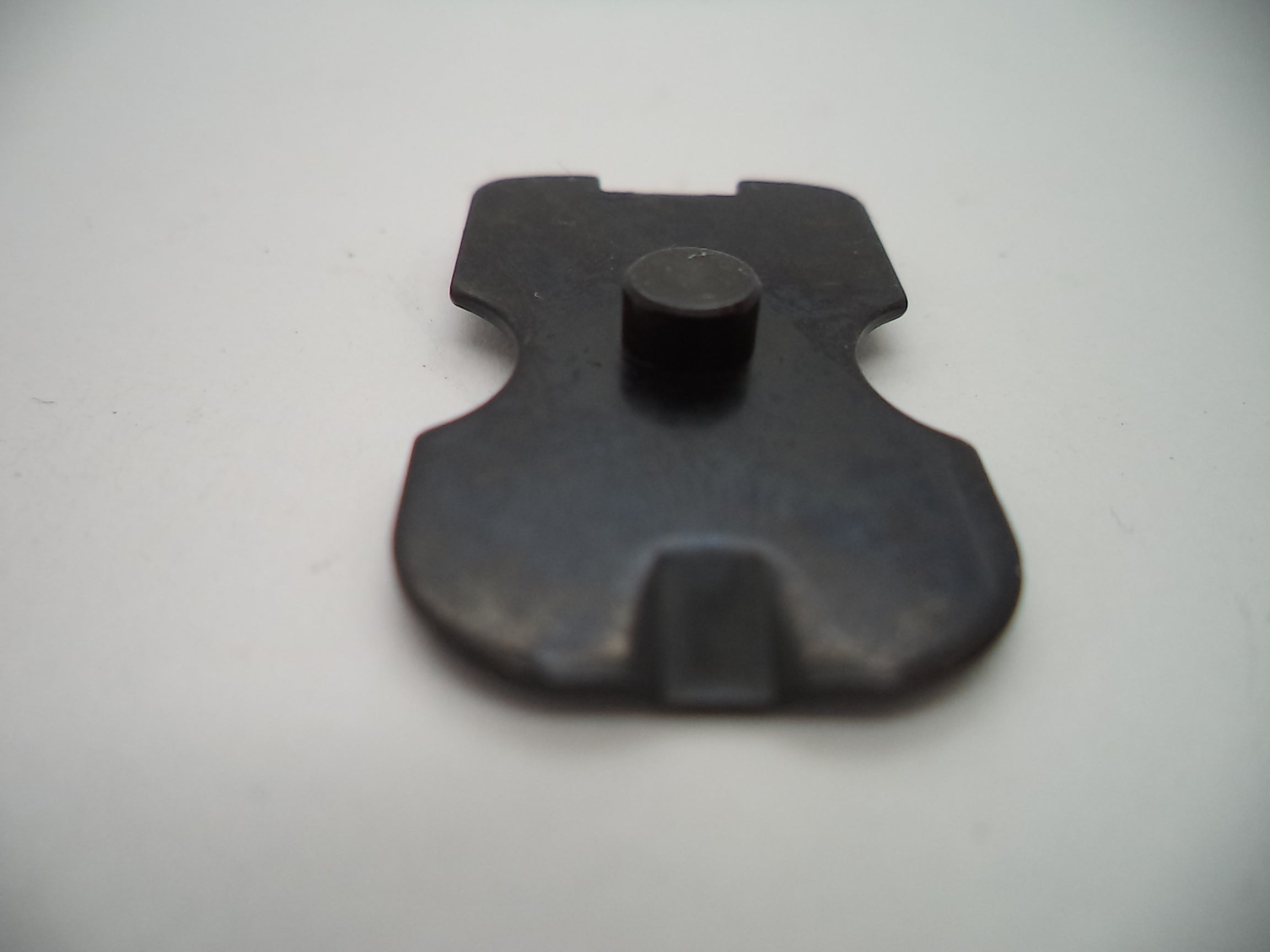 Smith & Wesson M&P Magazine Buttplate Catch 9mm/40 | OEM 390160000