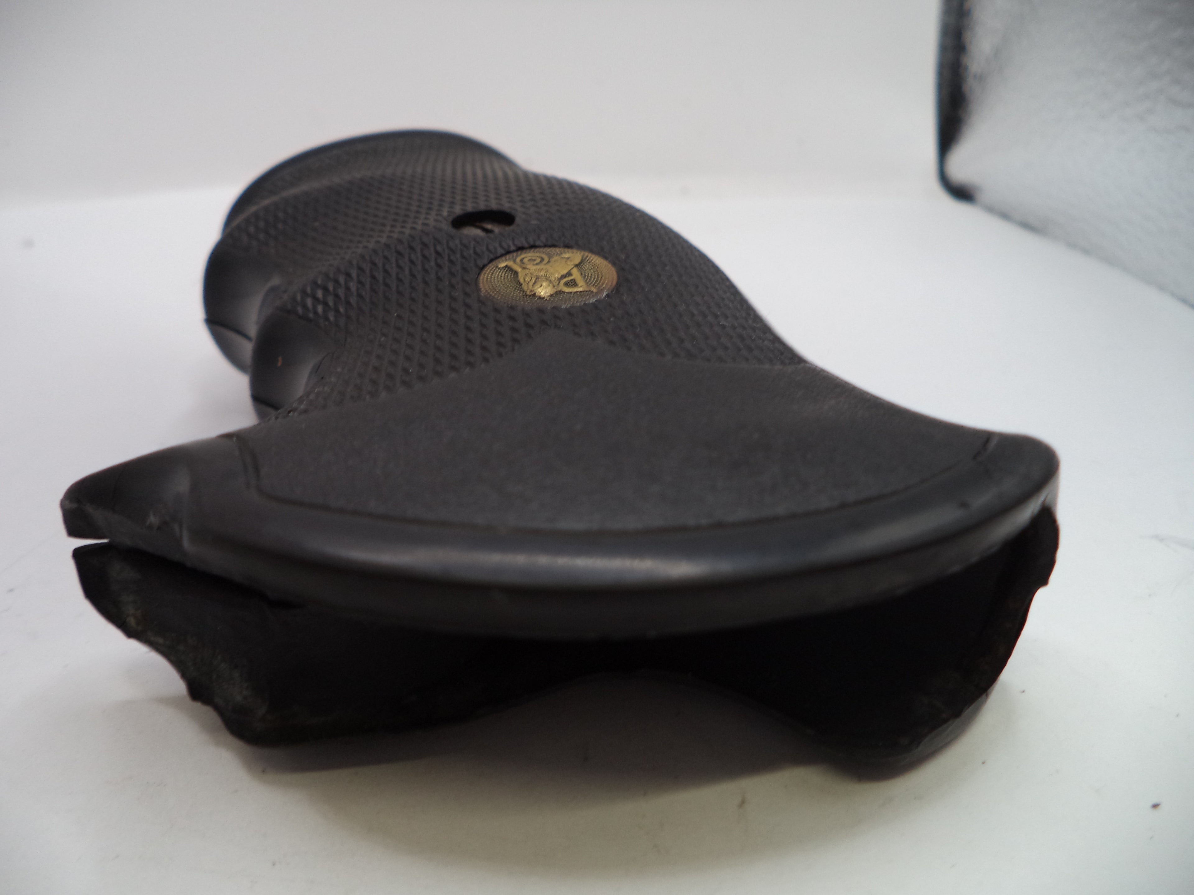 Smith & Wesson K & L Frame Revolver Pachmayr Gripper Round Butt Grips Used - GR8
