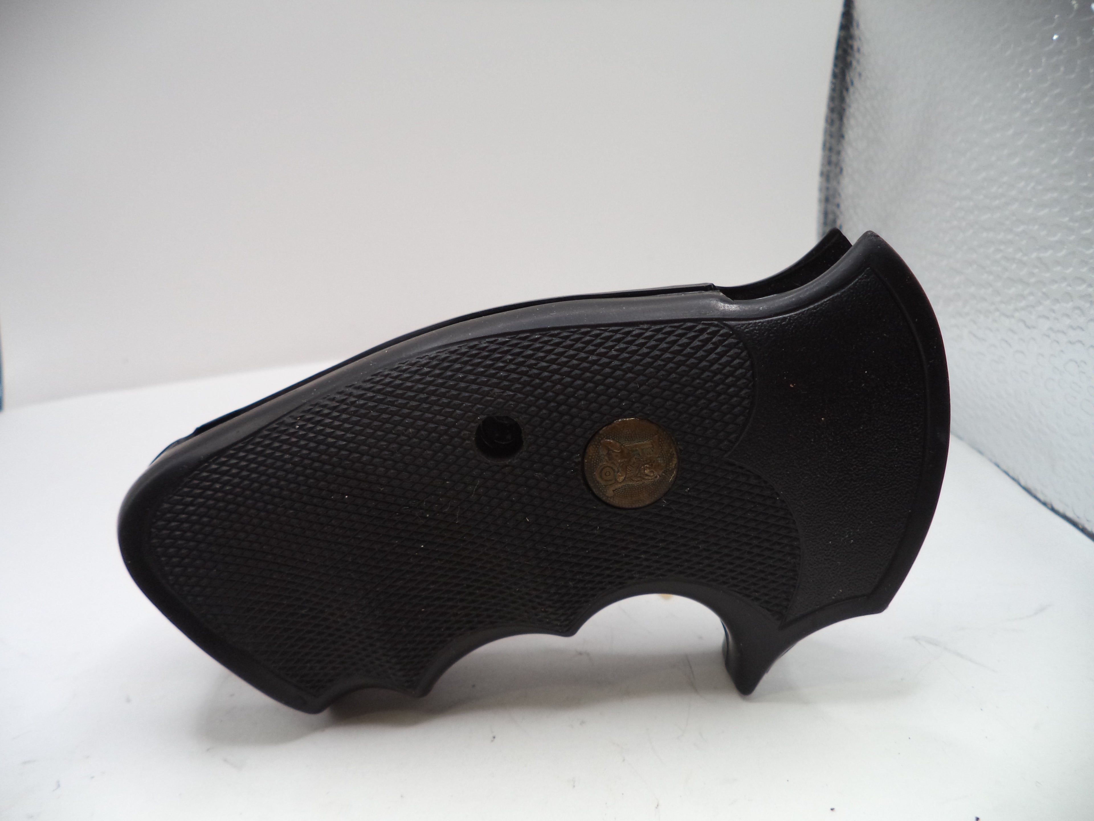 Pachmayr Gripper Square Butt Grips S&W K & L Frame Revolver Used - GR5