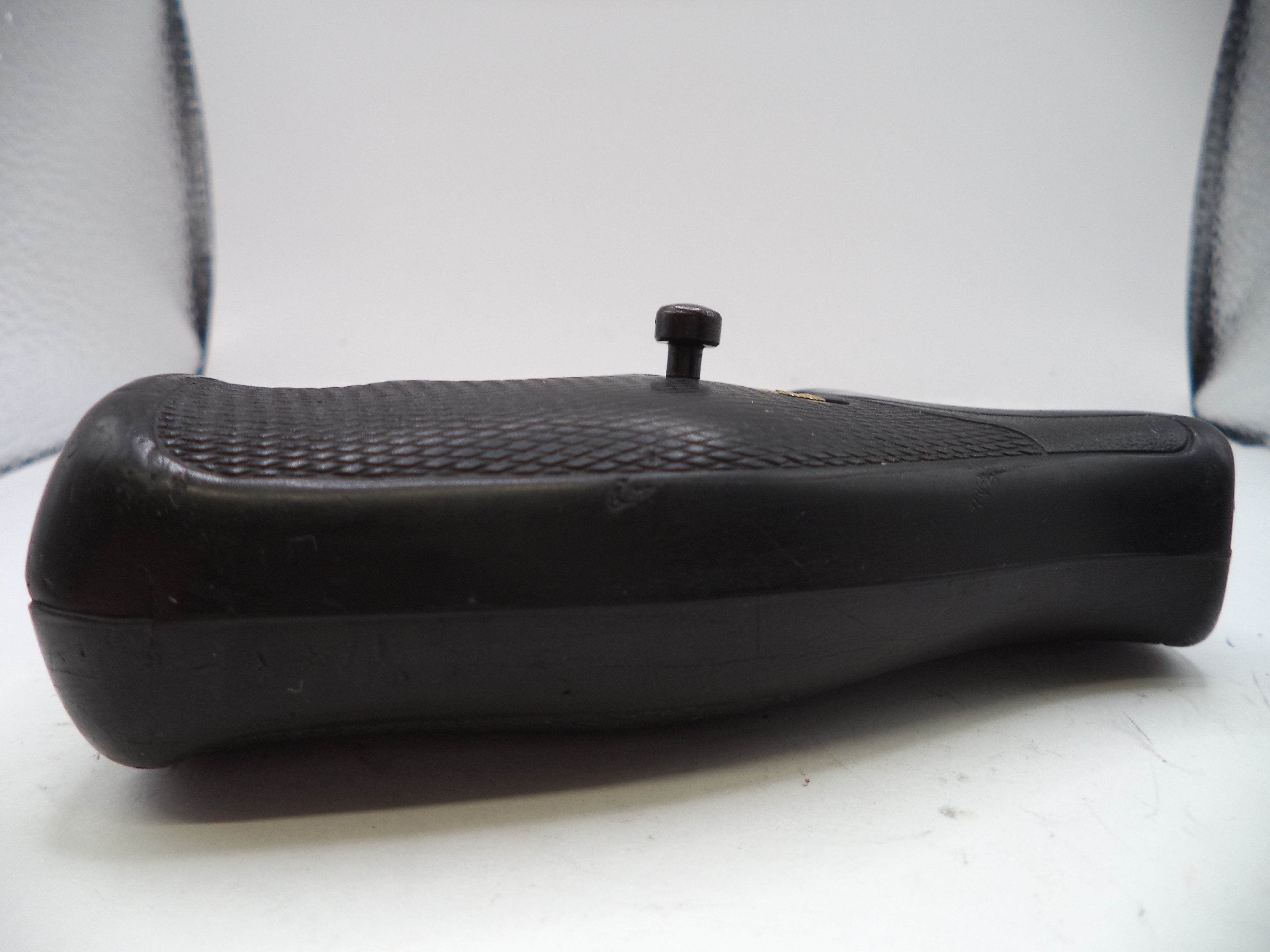 Pachmayr Gripper Square Butt Grips for S&W K & L Frame Revolvers - GR6