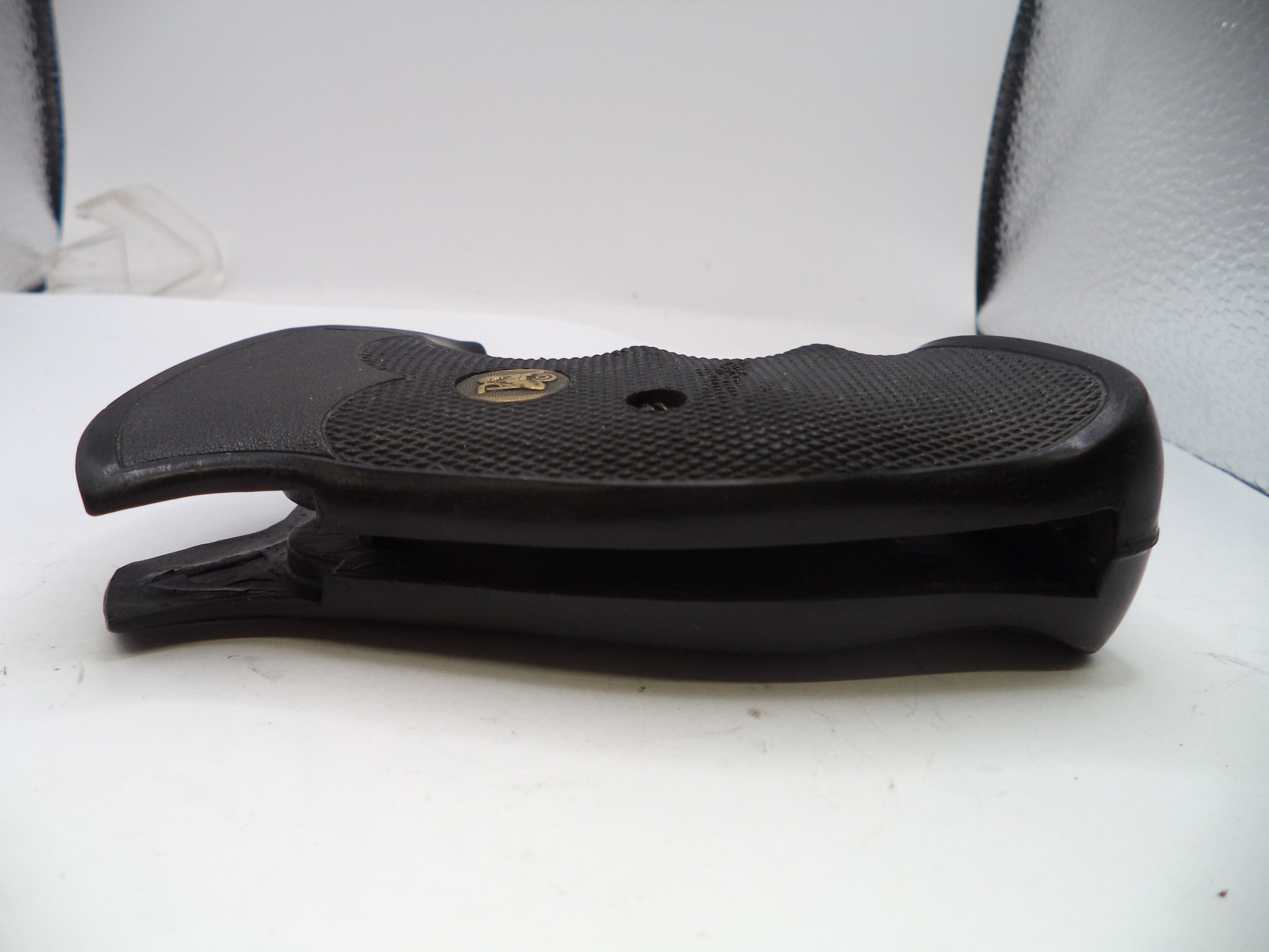 Pachmayr Gripper Square Butt Grips for S&W K & L Frame Revolvers - GR7