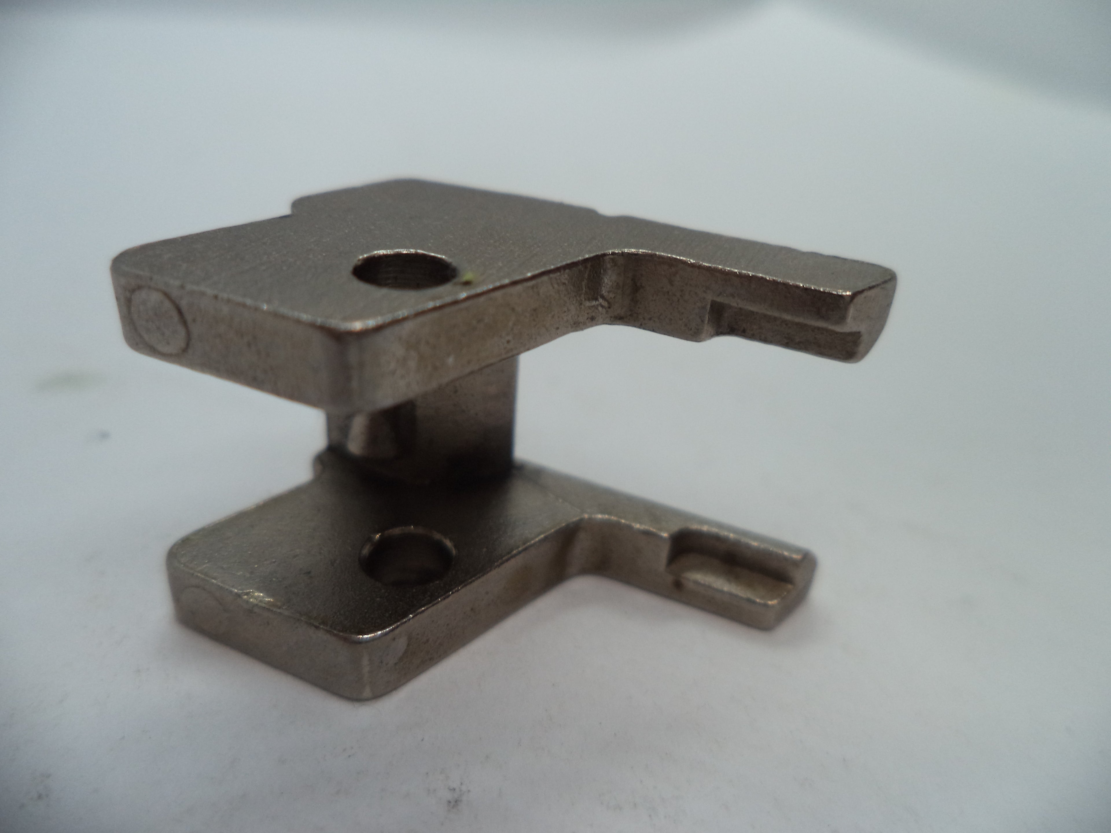 SW9D4 Smith & Wesson Pistol Model SW9VE 9 MM Locking Block Used