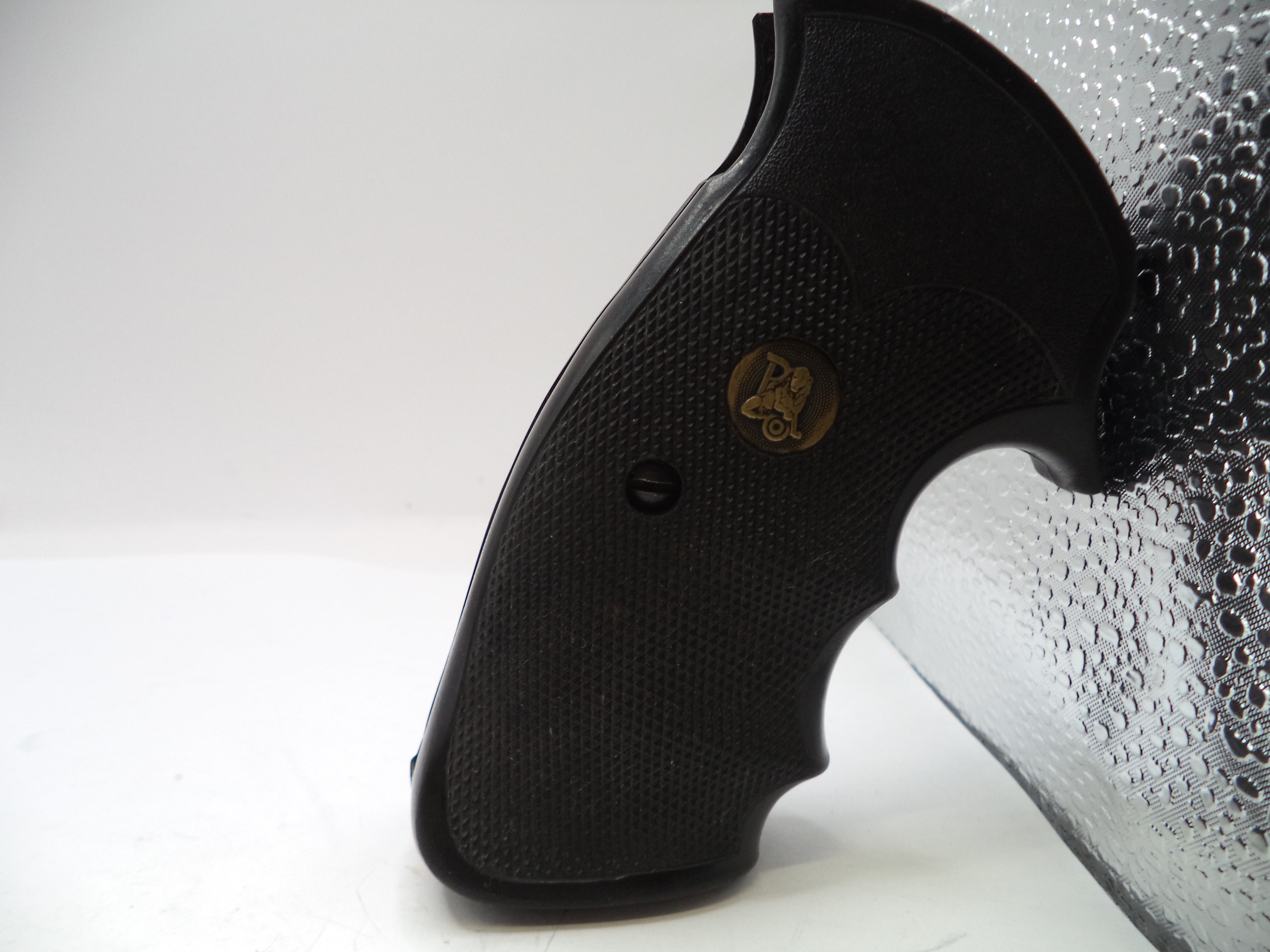 Pachmayr Gripper Square Butt Grips for S&W K & L Frame Revolvers - GR7