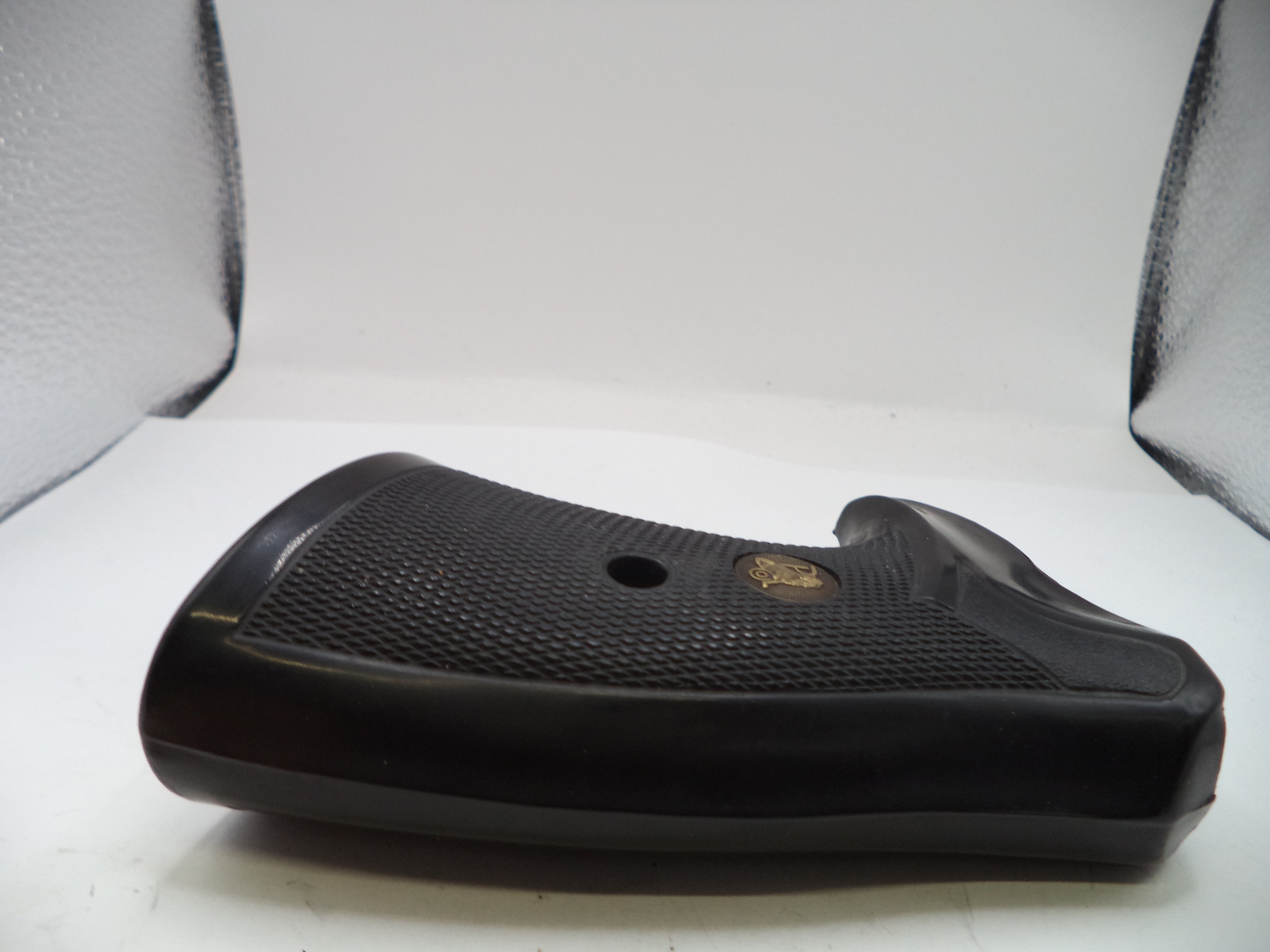 Pachmayr Gripper Square Butt Grips for S&W K & L Frame Revolvers Used - GR11