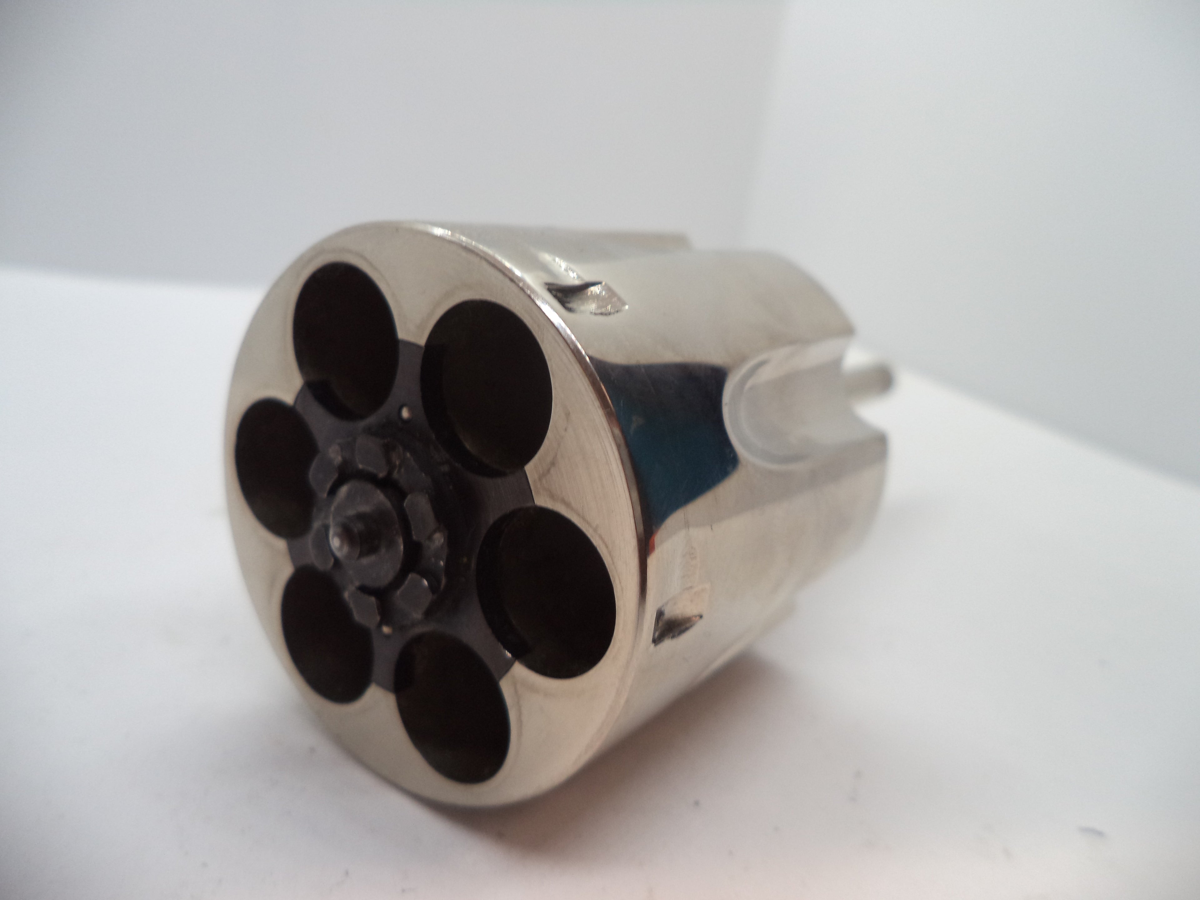 2971 S&W N Model 29 Cylinder Assembly Nickel Non Recessed .44 Mag Used