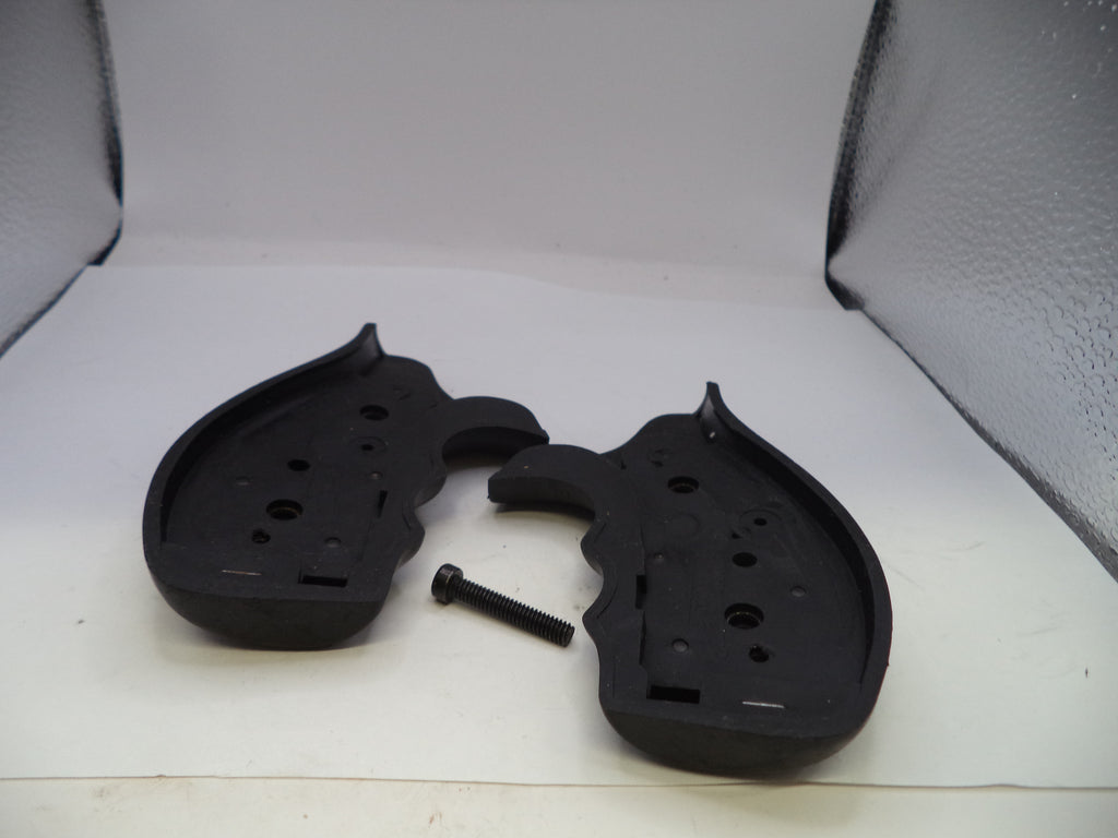 Smith & Wesson K & L Frame Uncle Mike's Round Butt Black Rubber Grips GR19