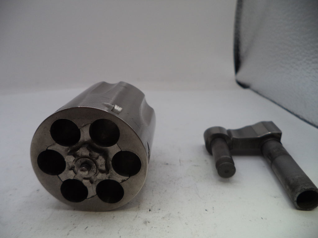 Smith & Wesson L-Frame Model 686-5 .357 Magnum Cylinder & Yoke Assembly - Stainless Steel - Part# 68672