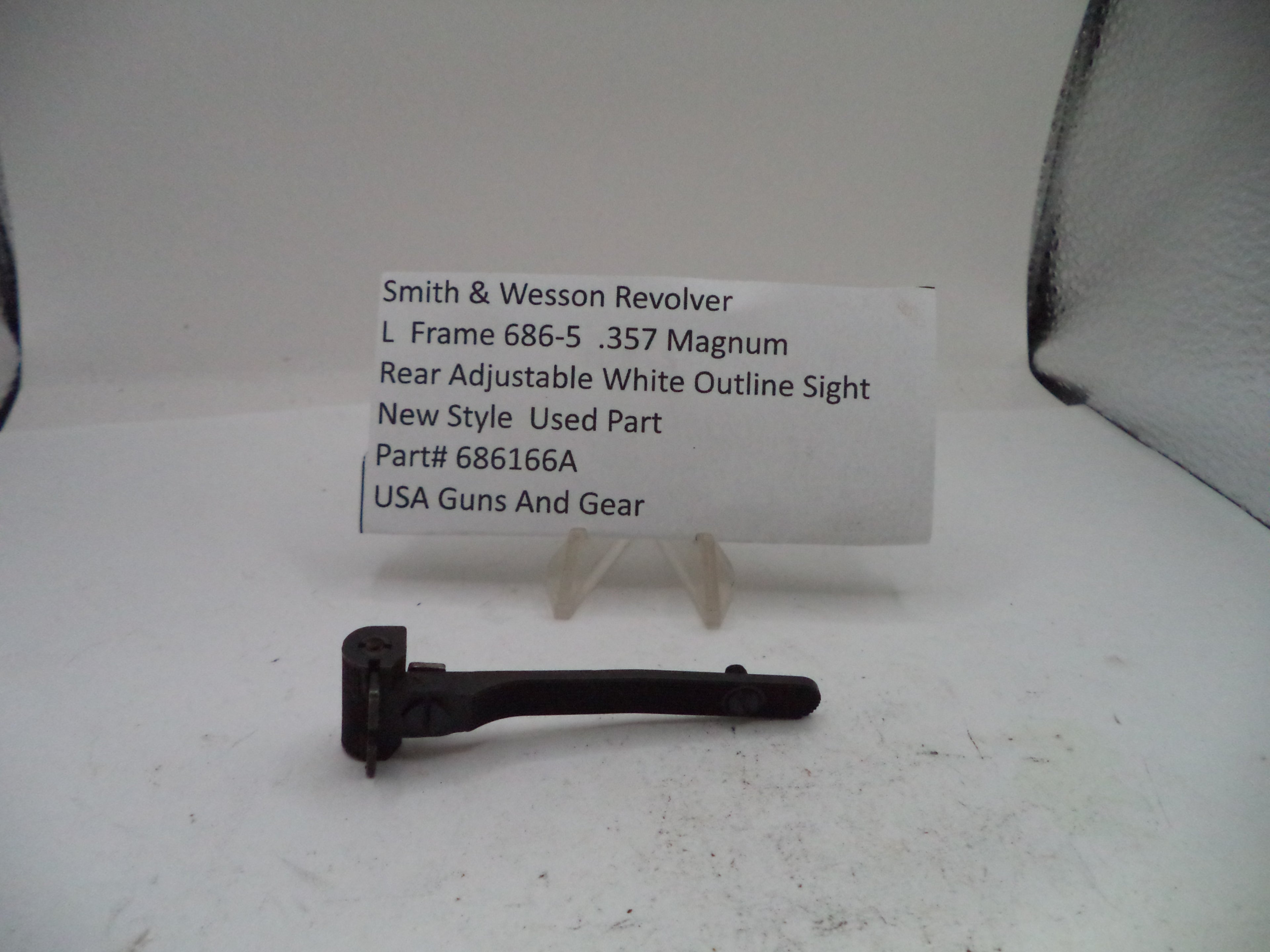 Smith & Wesson 686-5 L-Frame .357 Magnum Rear Adjustable Sight White Outline 686166A