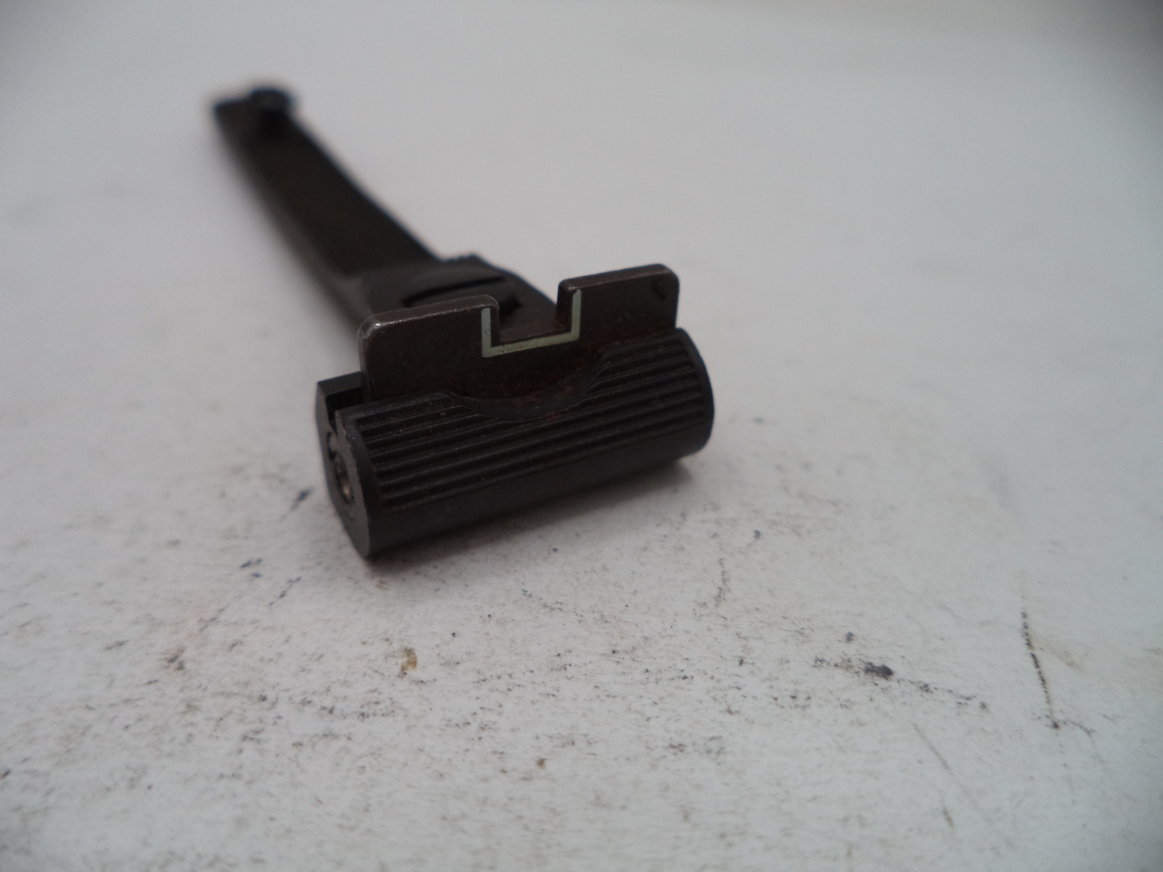 Smith & Wesson 686-5 L-Frame .357 Magnum Rear Adjustable Sight White Outline 686166A
