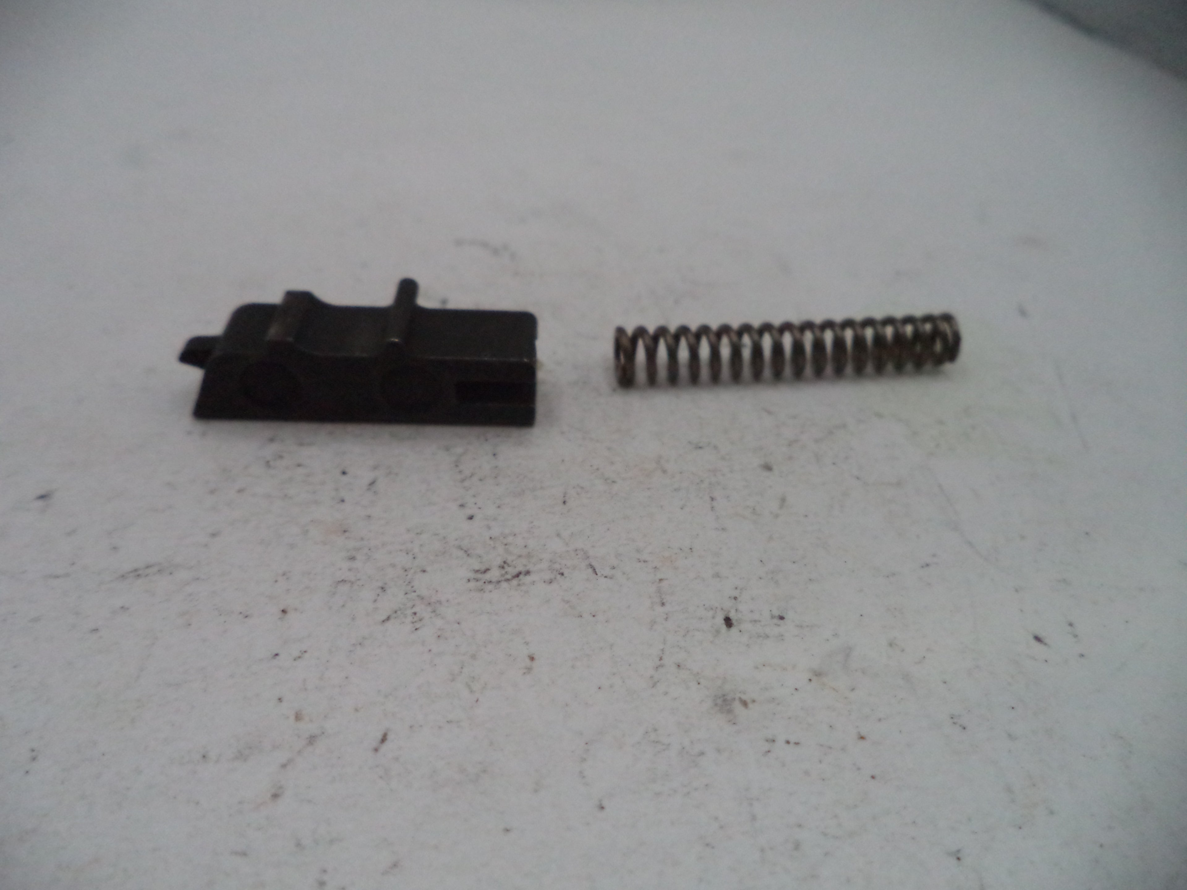Smith & Wesson L-Frame Model 686-5 Rebound Slide Assembly & Spring Used — 686143D