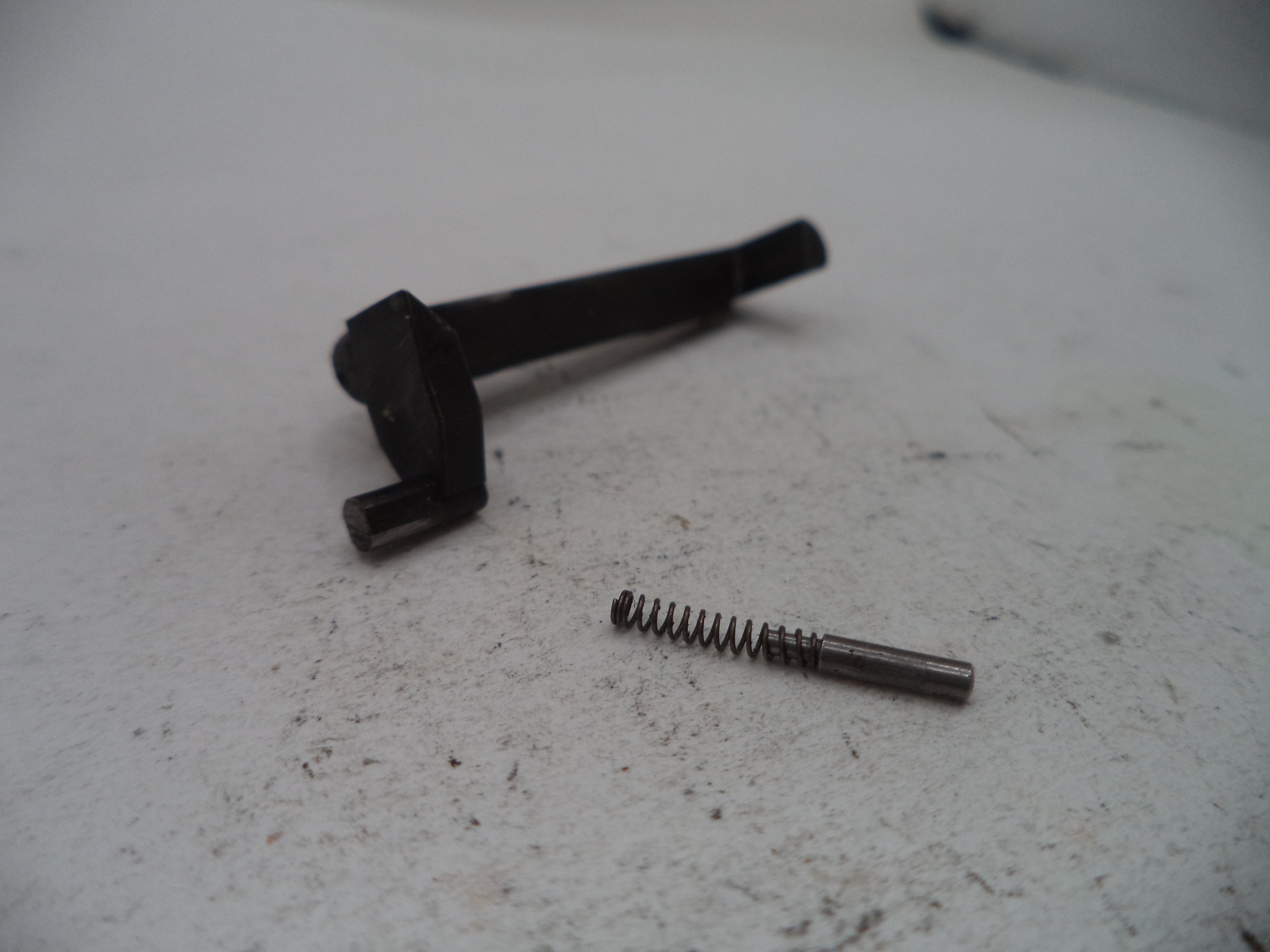 Smith & Wesson L Frame Model 686-5 .357 Magnum Bolt, Spring & Plunger - Part# 68645B