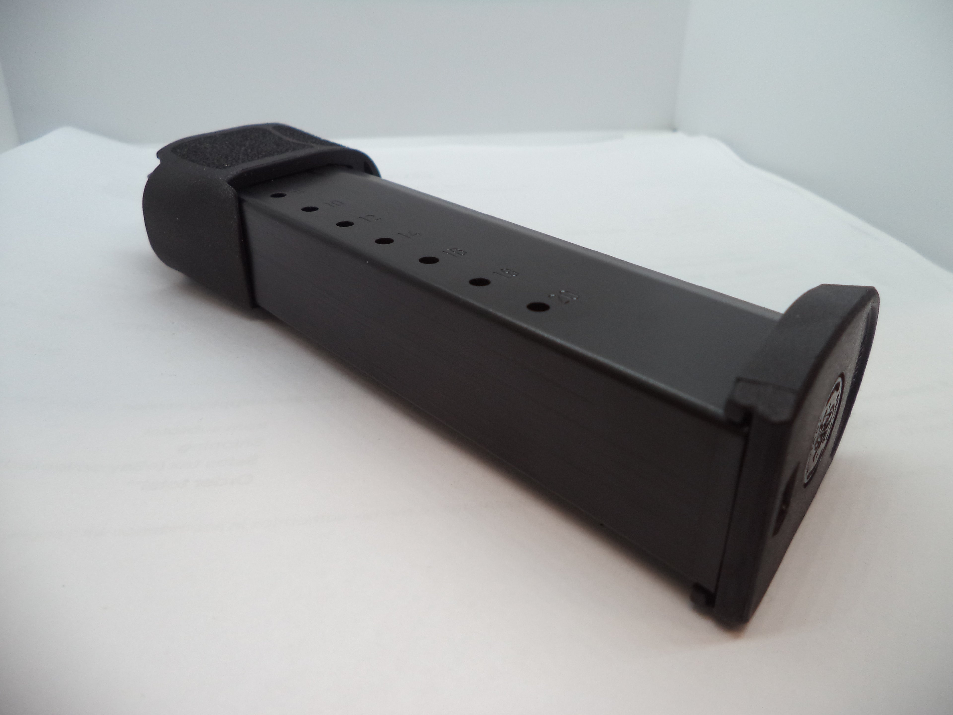 Smith & Wesson M&P 40 Magazine 20-Round Extended - .40 S&W - Fits Full Size/Compact/FPC - Factory OEM