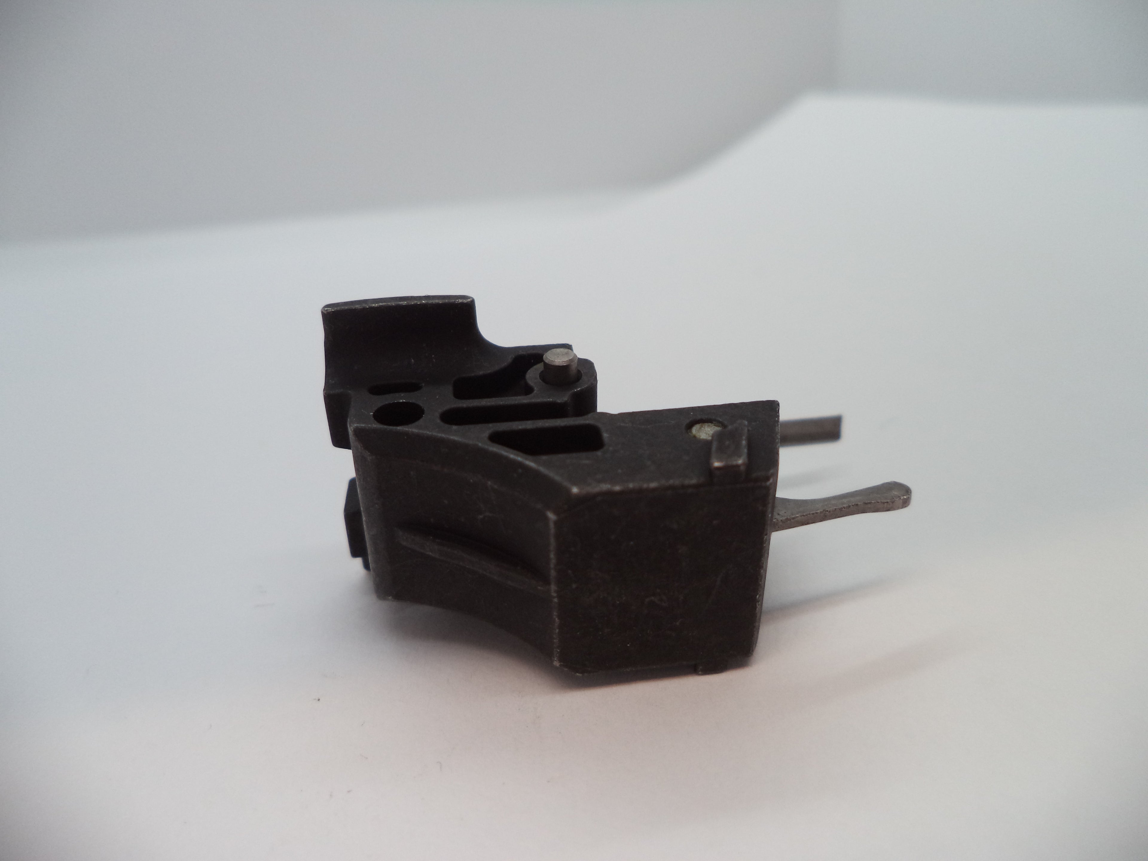 Smith & Wesson M&P 1.0 Sear Housing Block No Thumb Safety 423690000