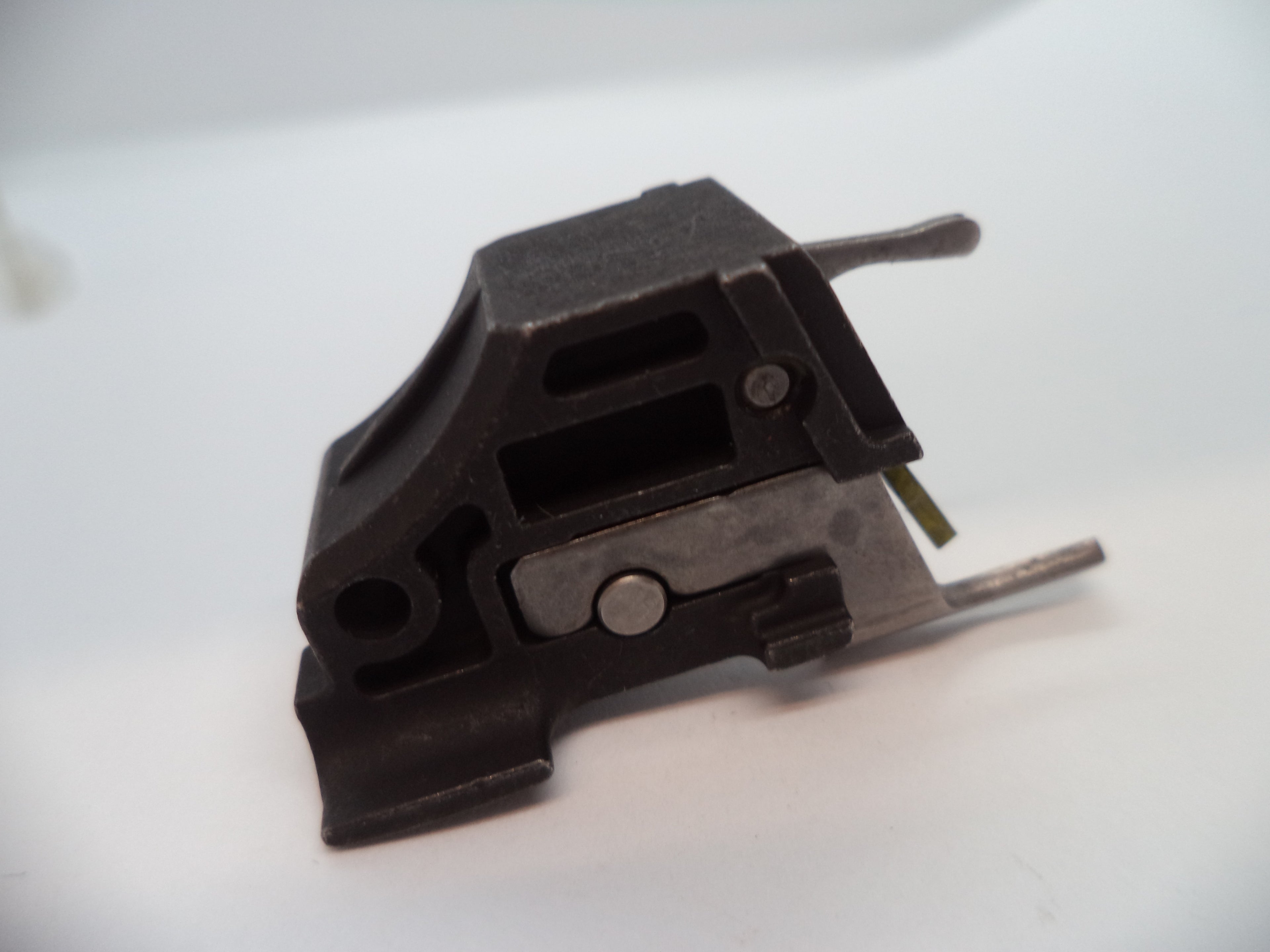 Smith & Wesson M&P 1.0 Sear Housing Block No Thumb Safety 423690000