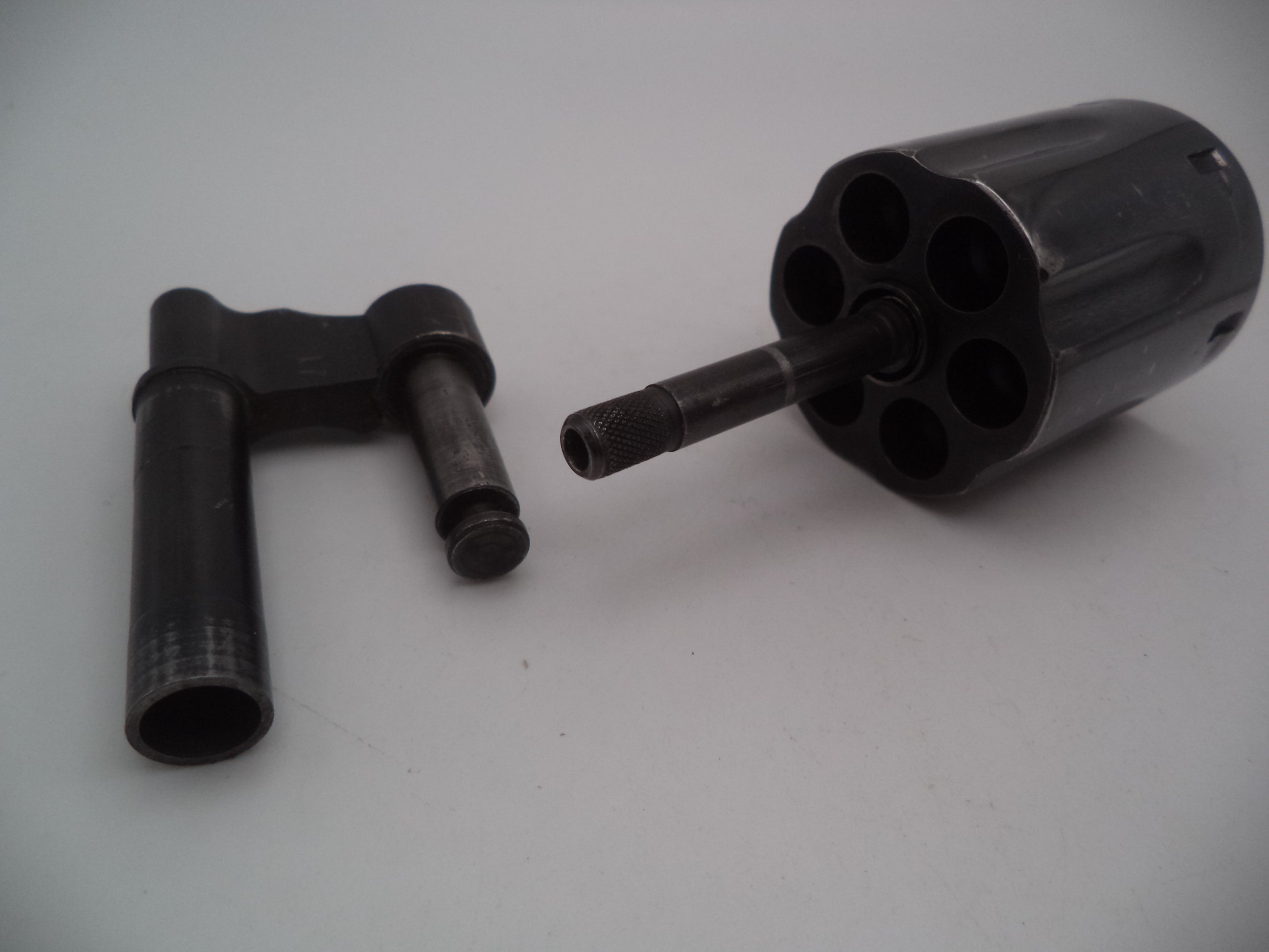 Smith & Wesson K Frame Model 19 Series Recessed Cylinder & Yoke Assembly - Blue Steel .357 Magnum - Models 19/19-1/19-2/19-3 - Used OEM Part 1966
