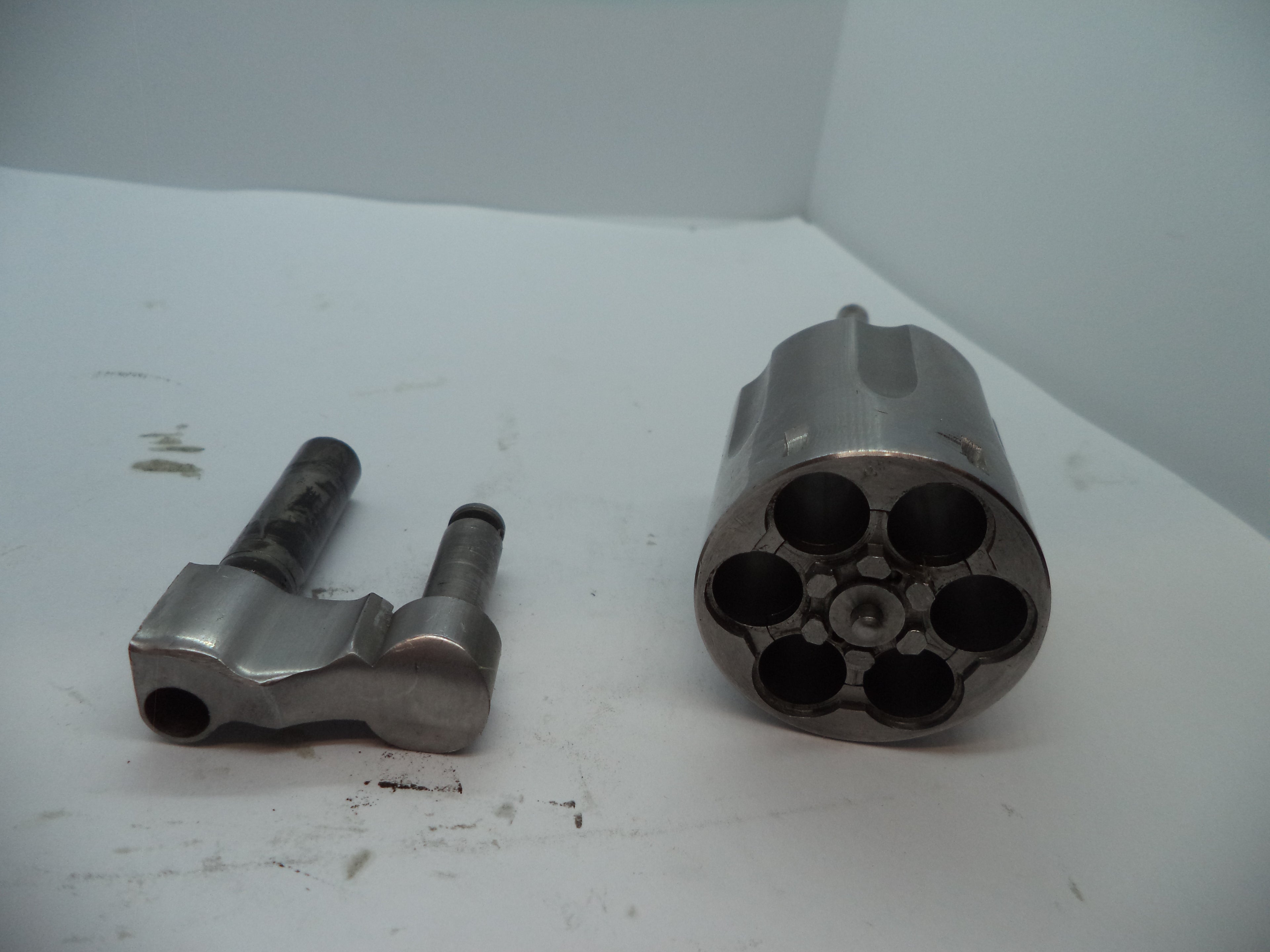 Smith & Wesson K Frame Model 66 Cylinder & Yoke Assembly - Recessed Stainless Steel .357 Magnum - Used OEM Part 6678A