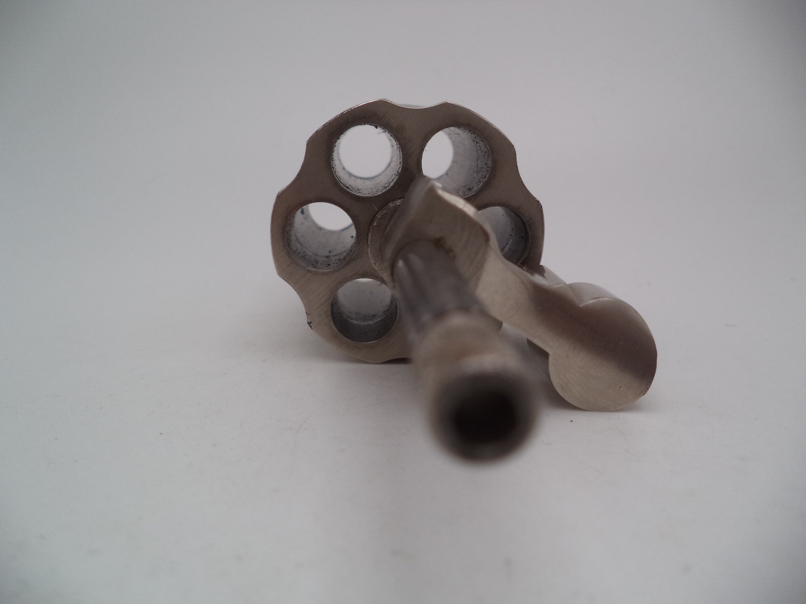 Smith & Wesson Revolver K Frame Model 15 Cylinder Assembly Yoke .38 Spl. Nickel Used 1522
