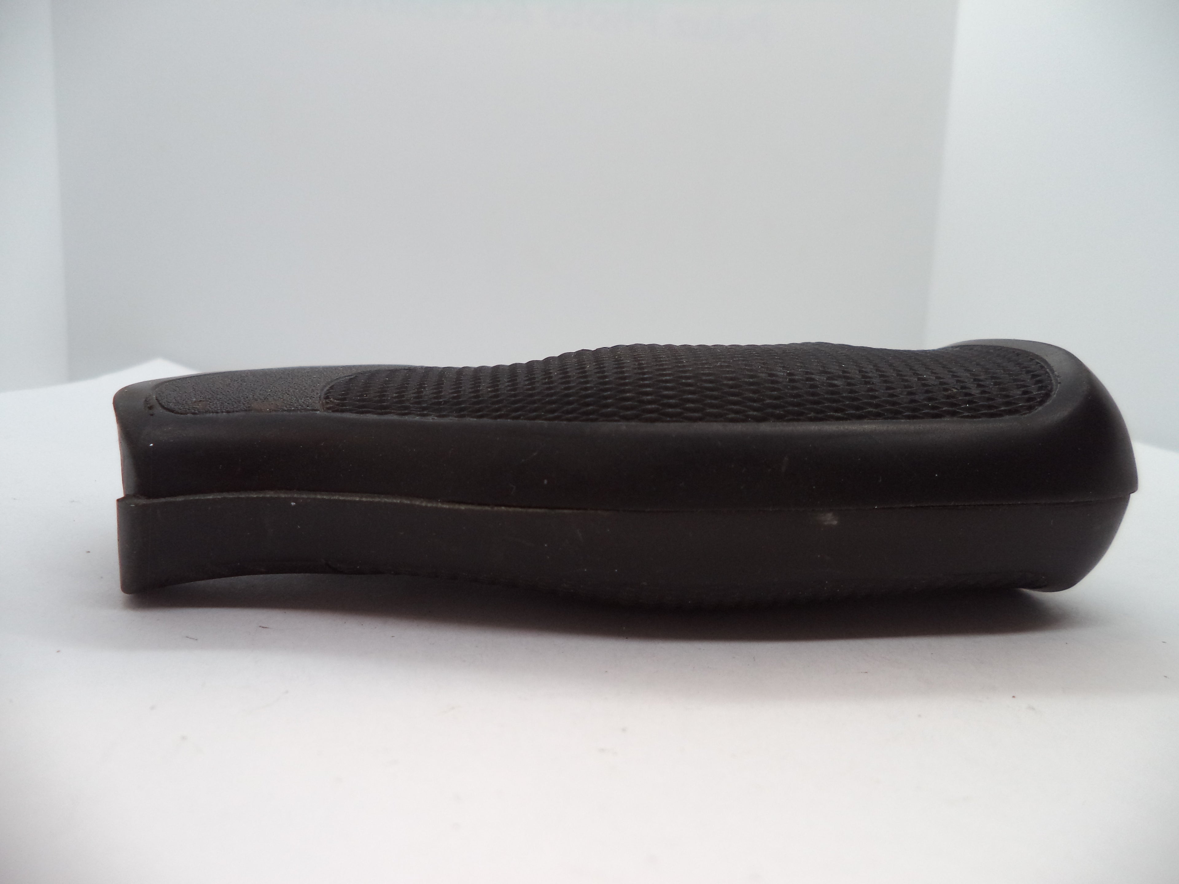 GR2 Smith & Wesson K Model 66 Pachmayr Gripper Rubber Square Butt .357 Magnum