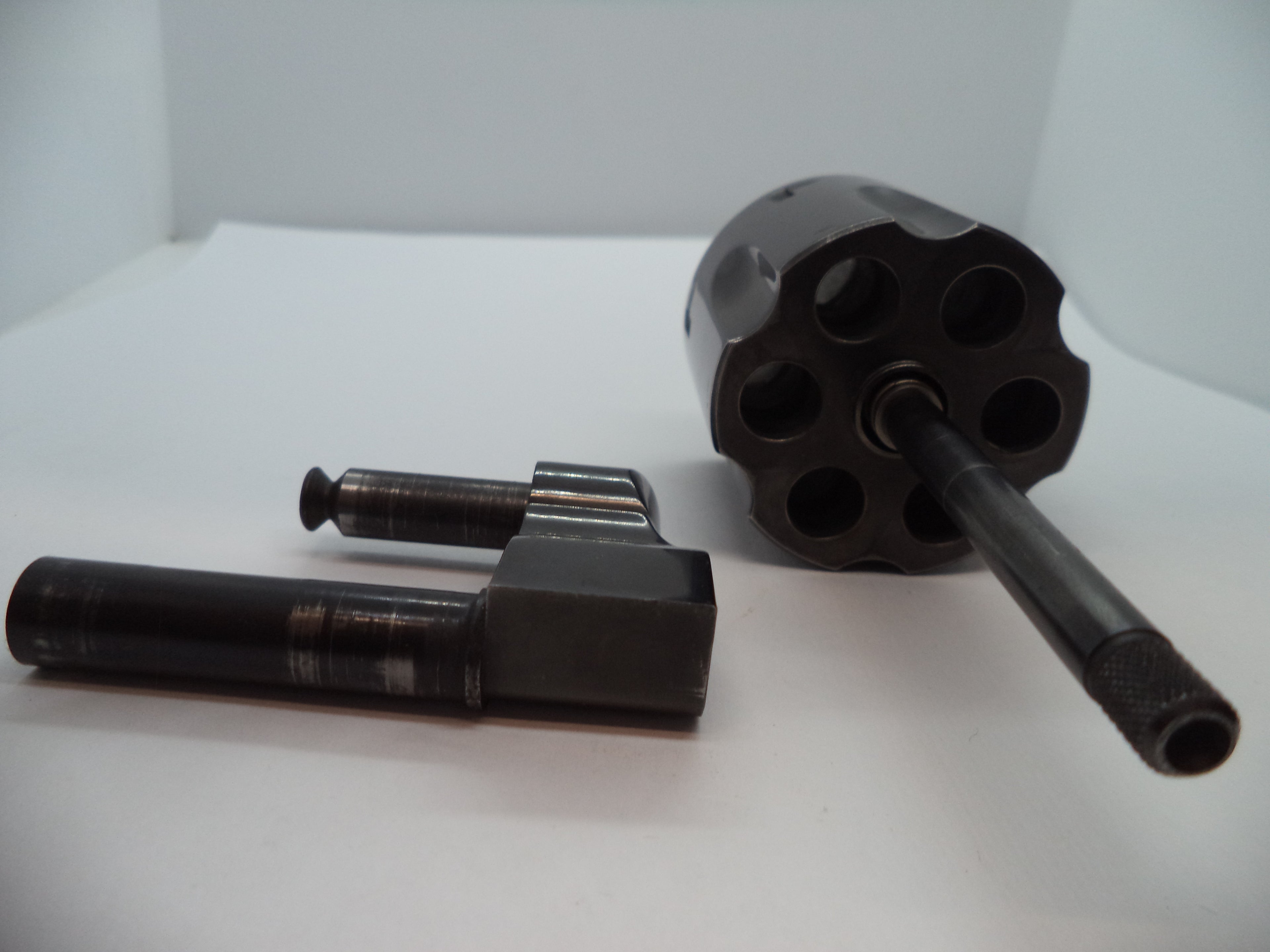Smith & Wesson Model 27 Classic Cylinder Assembly & Yoke - .357 Magnum Blue Steel (27-9 & Up) - Factory OEM Part C2776
