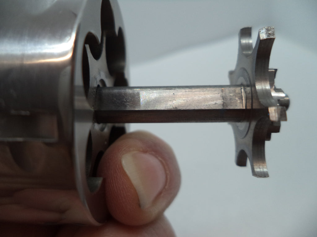 Stainless steel revolver cylinder with model number L686-6 and higher, suitable for 2 1/2 barrel, displayed on a white background with a part number label.
