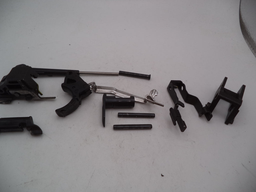 Smith & Wesson Pistol M&P 40 Slide Assembly and Parts Kit .40 Cal MP40A