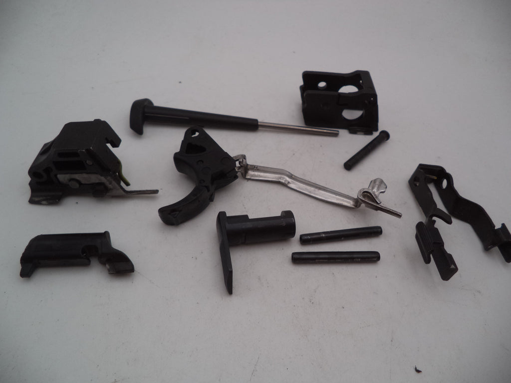 Smith & Wesson Pistol M&P 40 Slide Assembly and Parts Kit .40 Cal MP40A