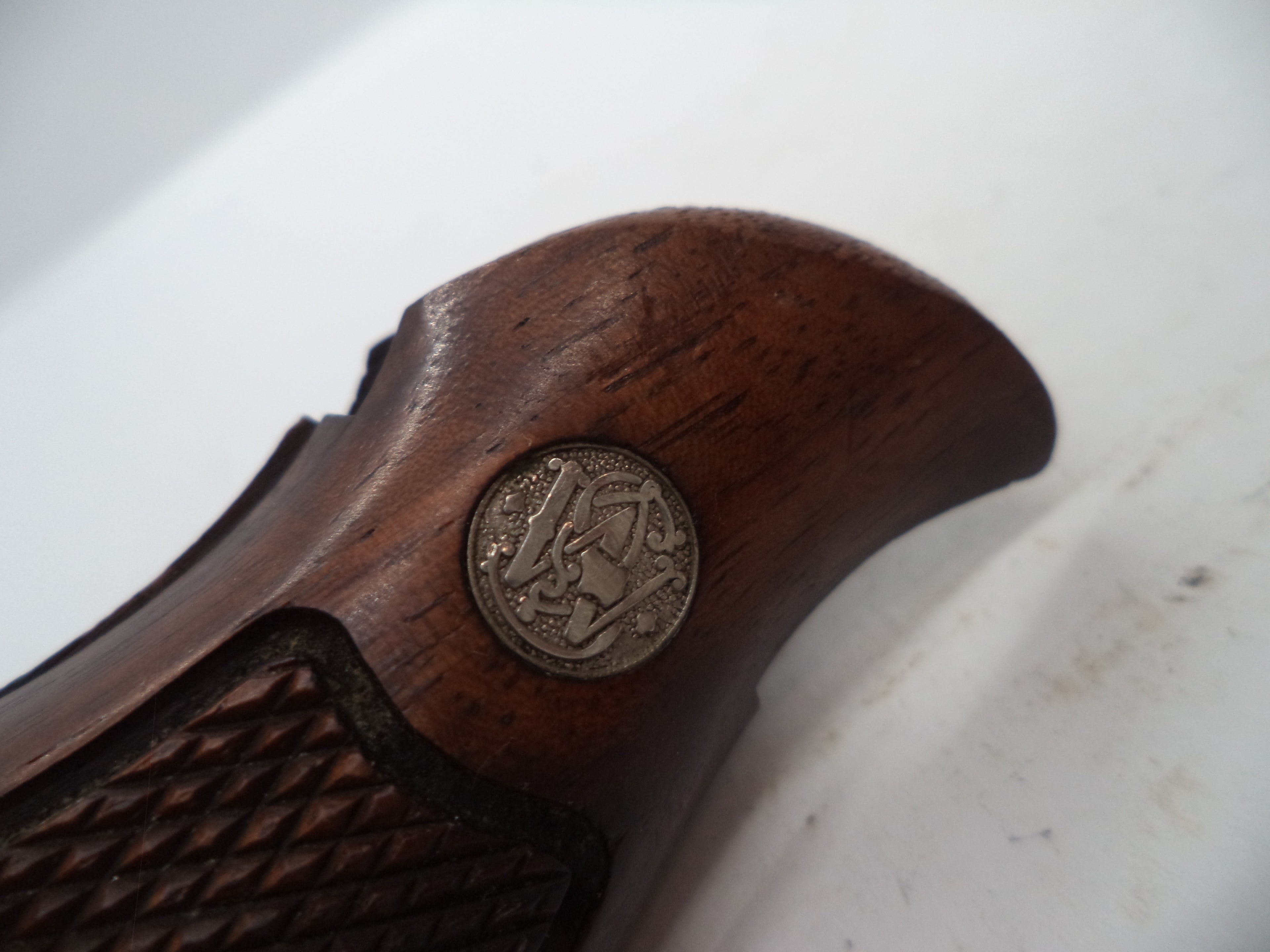 Smith & Wesson Revolver K & L Frame Vintage Wood Grips - Square Butt Only - GGG10