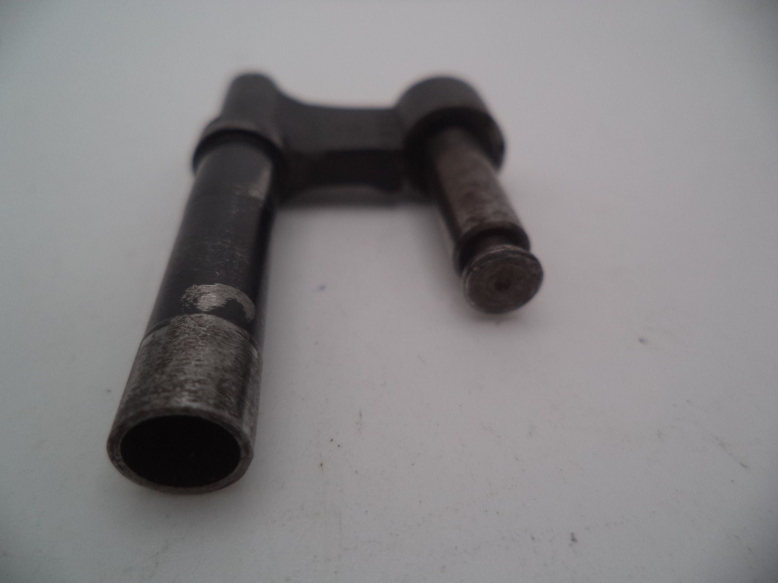 36200B  S&W J Frame Model 36, 36-1, 37, 38 (Only) Cylinder Yoke Used