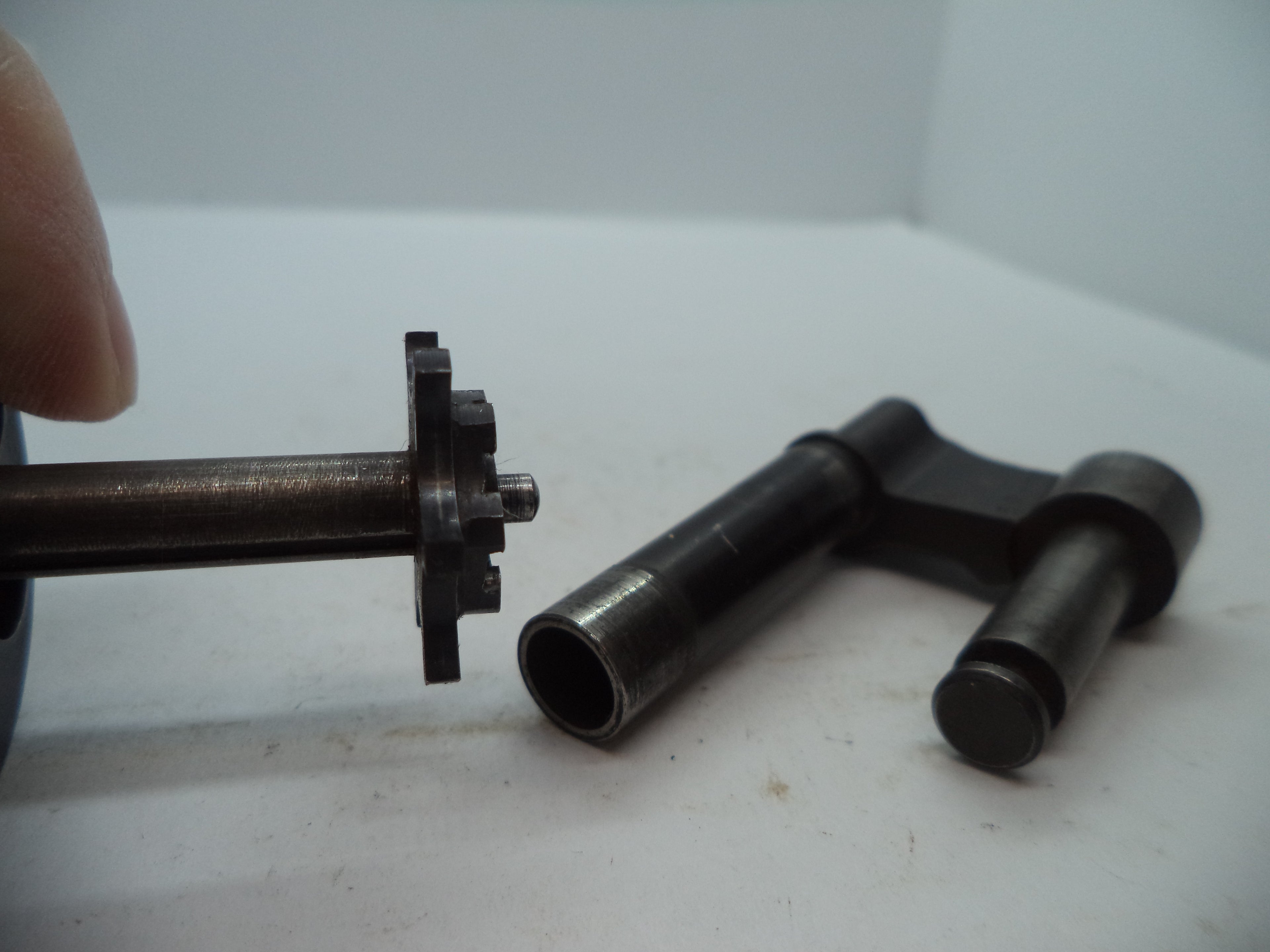 Smith & Wesson K Frame Model 10-7 Cylinder Assembly & Yoke Blue 6 Shot .38 Special Used 1076A
