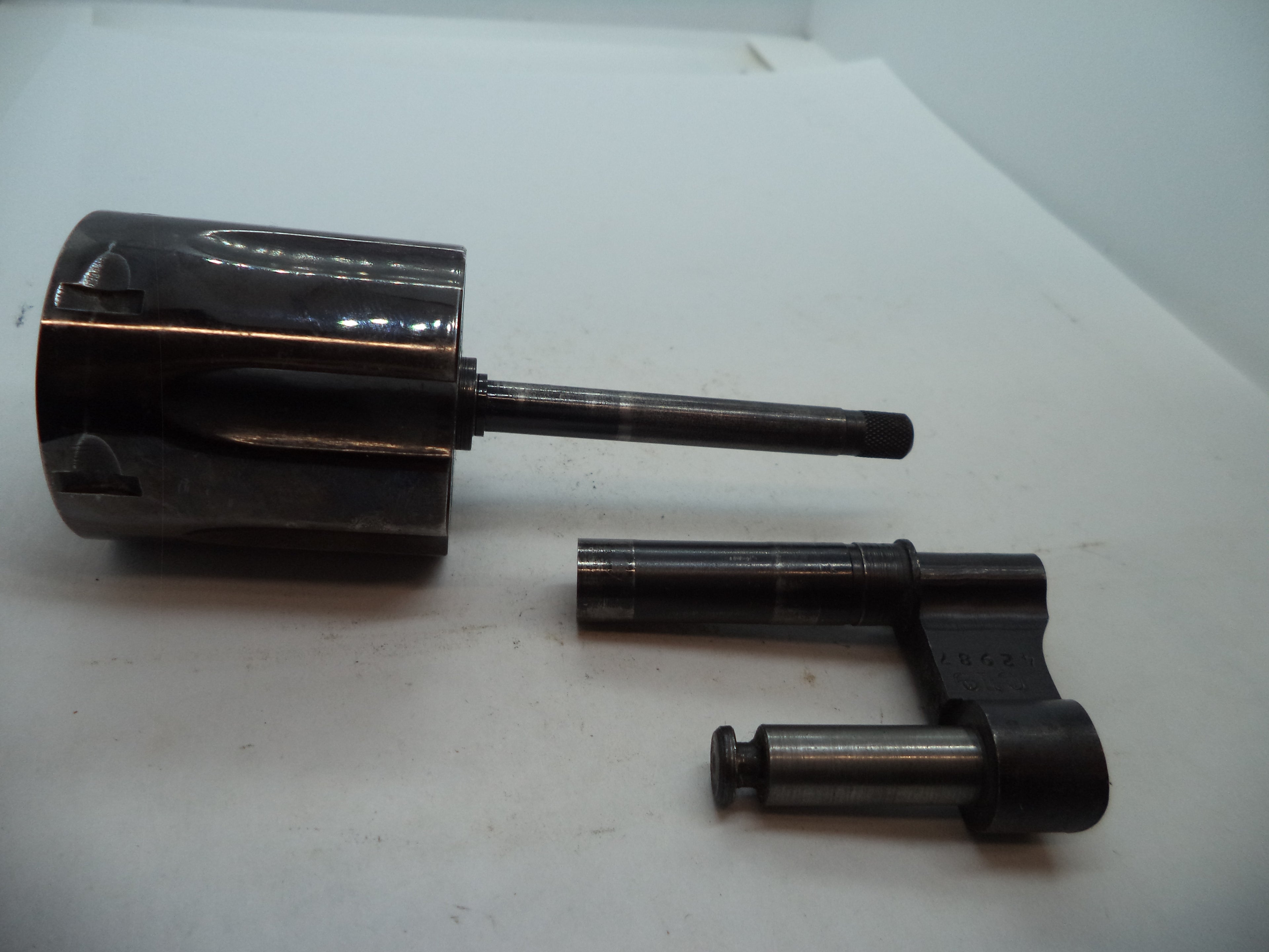 Smith & Wesson K Frame Model 10-7 Cylinder Assembly & Yoke - Blue Steel .38 Special - Used OEM Part 1076