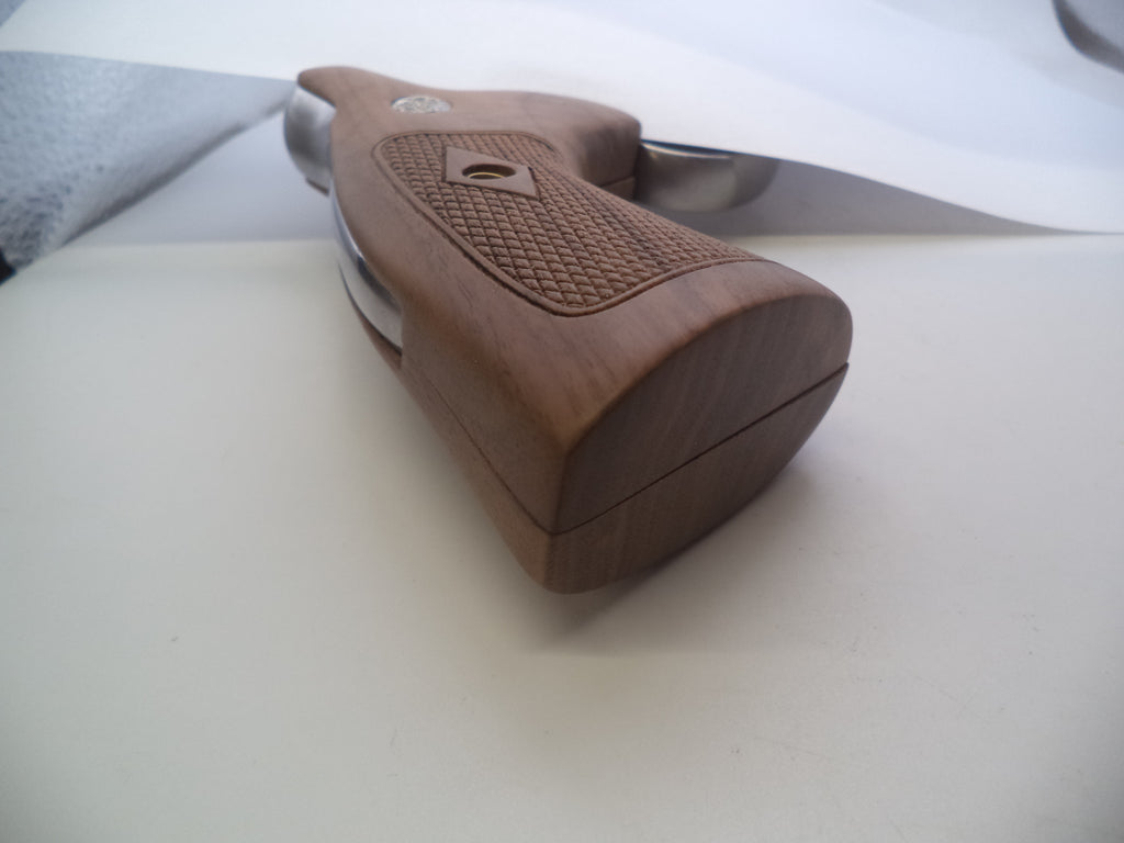 Smith & Wesson N Frame Walnut Target Grips Round Butt Only - 248700000