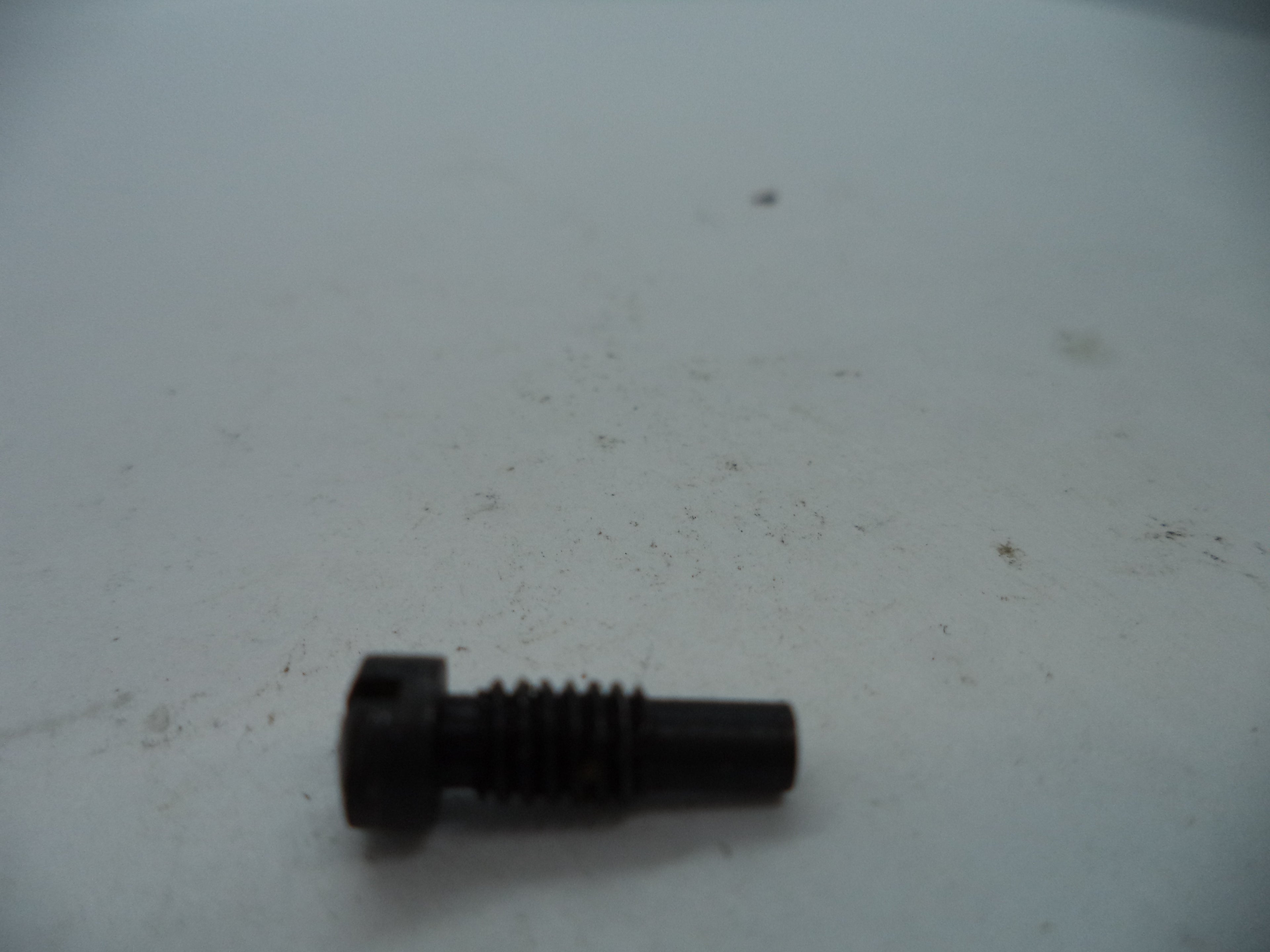 15172 Smith & Wesson K Model 15 Strain Screw Round Butt .38 Special Used Part