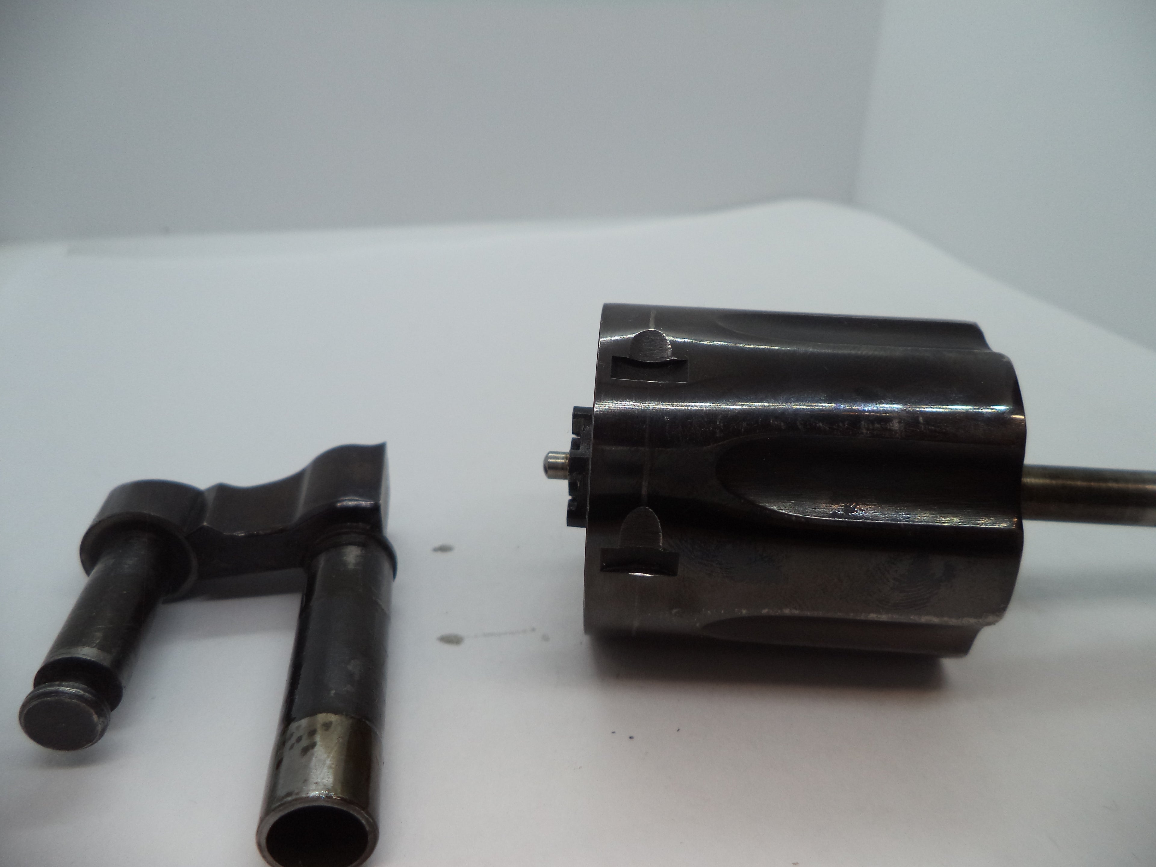 1570C S & W K Model 15-2 Cylinder & Yoke 3" Barrel & Up .38 Special Used