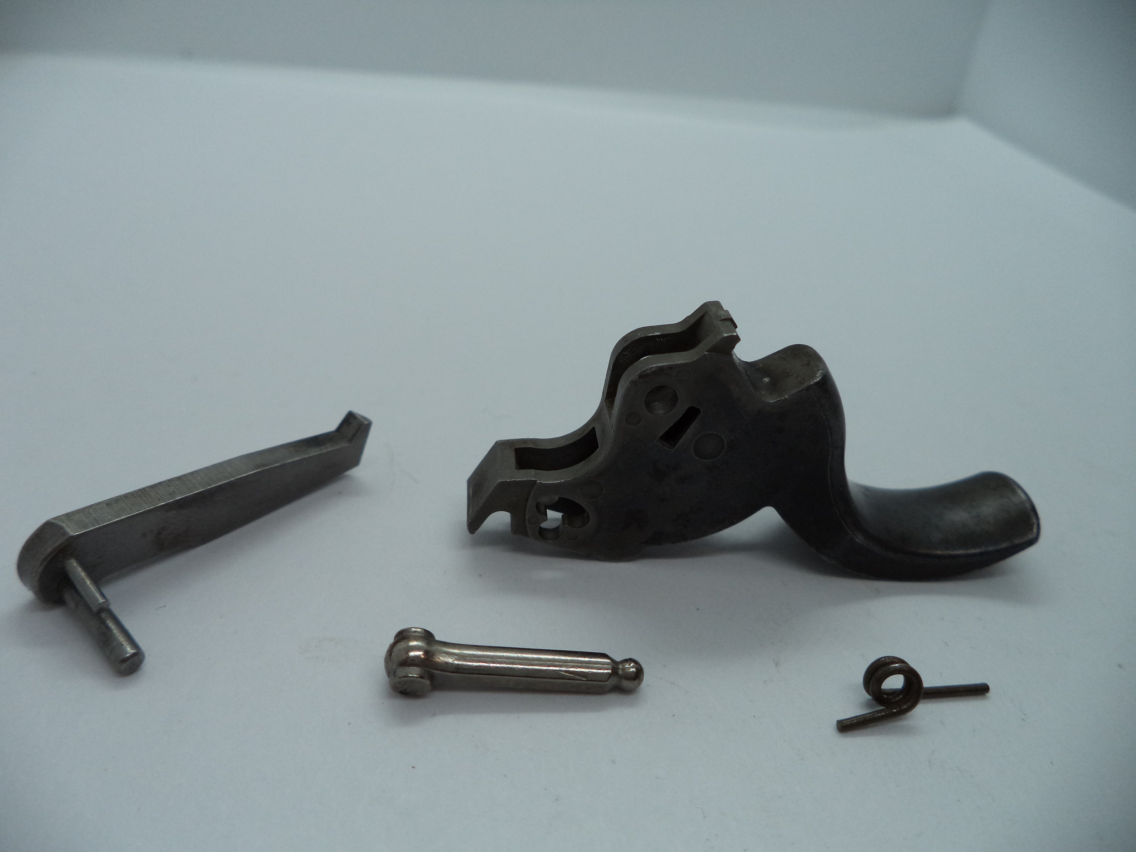 Smith & Wesson Model 629-6 Trigger Assembly | .400" Wide Spur MIM | .44 Magnum OEM Part 629191