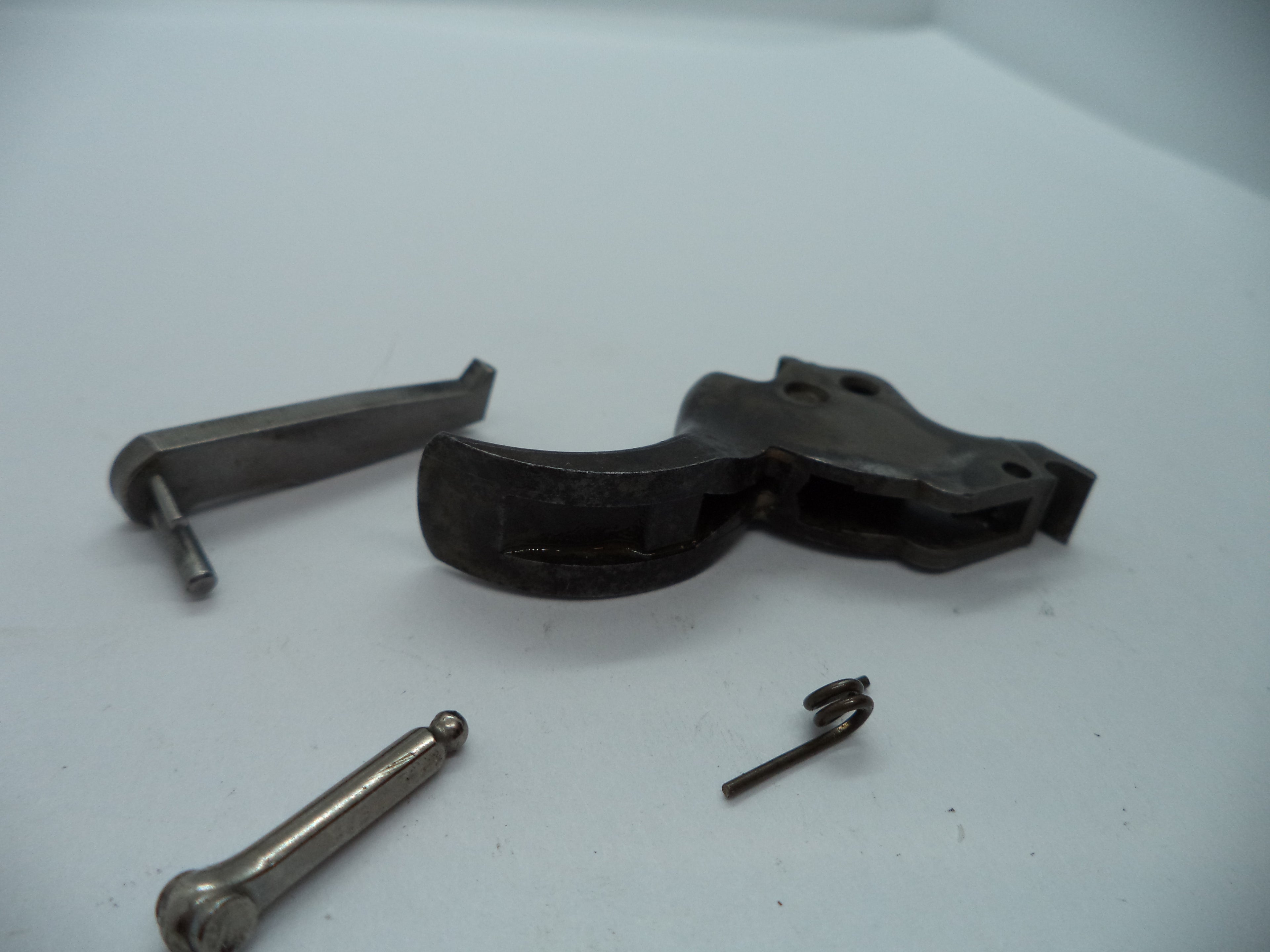 Smith & Wesson Model 629-6 Trigger Assembly | .400" Wide Spur MIM | .44 Magnum OEM Part 629191