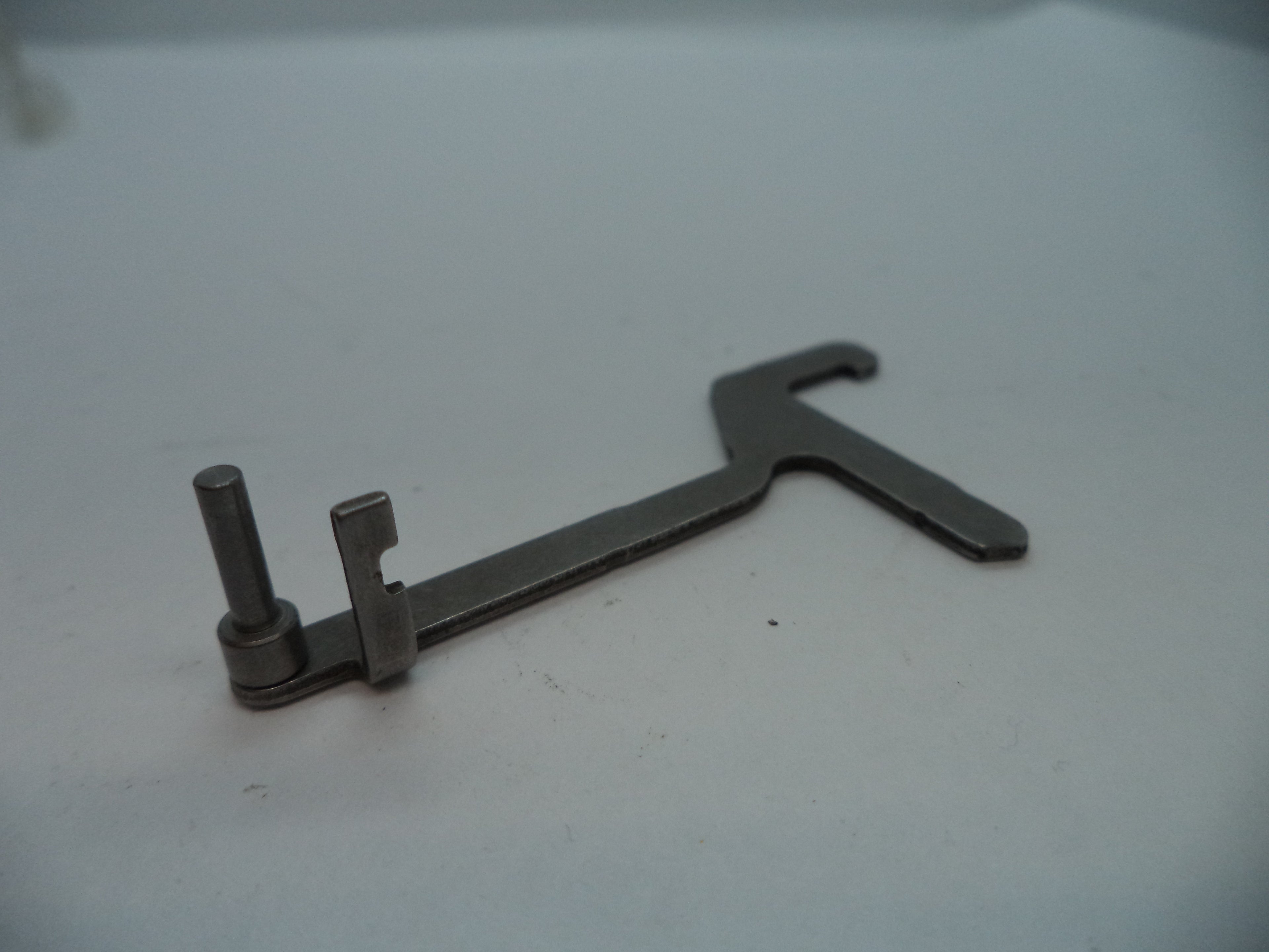 Smith & Wesson Model 22A Trigger Bar Assembly .22 LR Used Part 22A1Q