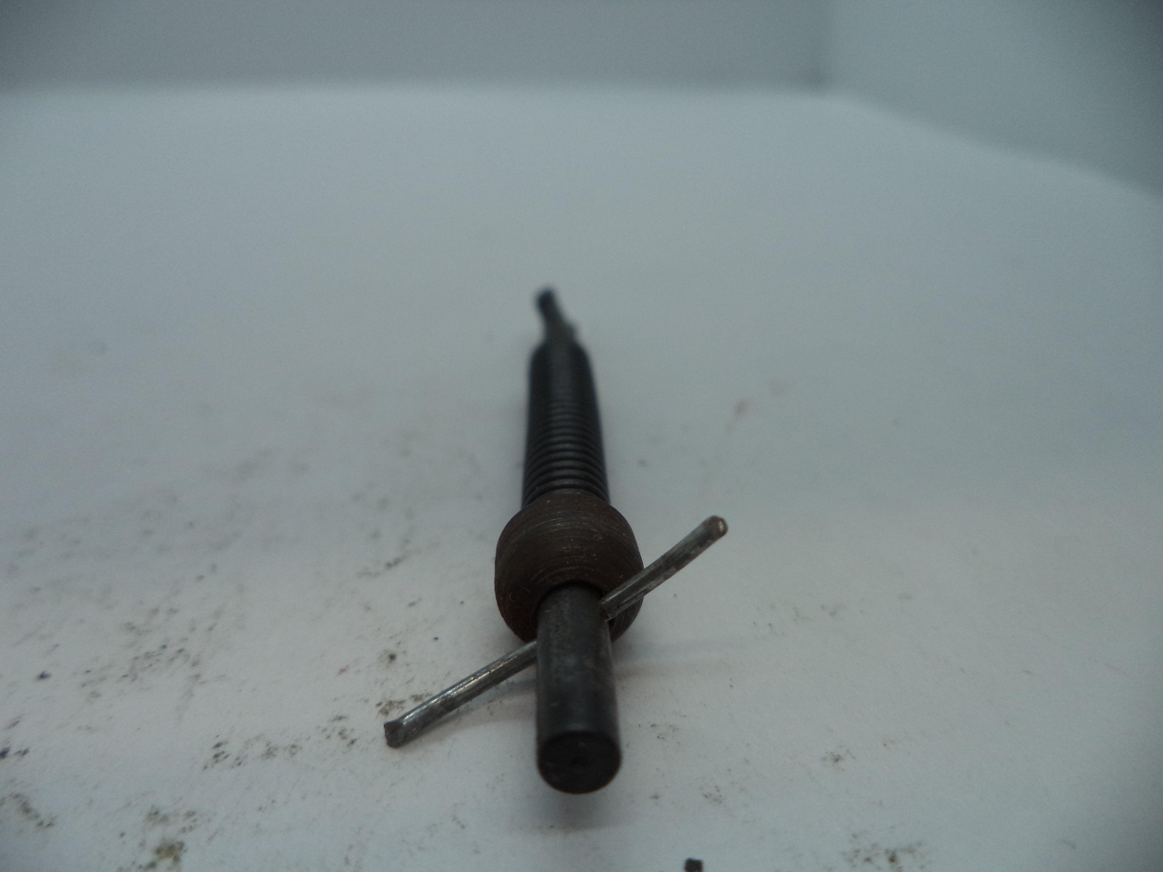 142-43-K S&W J Model  43 .22/.32 Kit Airweight Main Spring, Stirrup & Swivel .22 LR