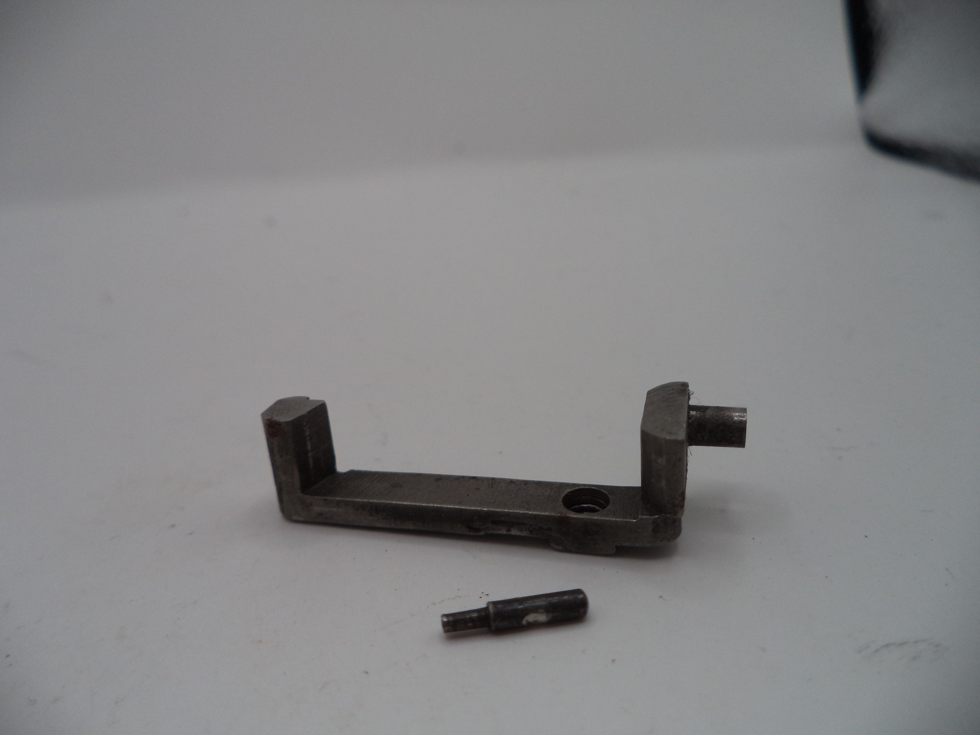 P37V2 S&W J Frame Pre Model 37 (Airweight) Bolt, Spring & Plunger .38 Special ctg.