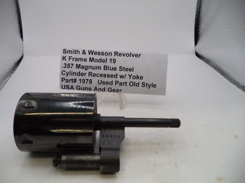 Smith & Wesson K Frame Model 19 Recessed Cylinder & Yoke Blue .357 Magnum Old Style Used - Part# 1978