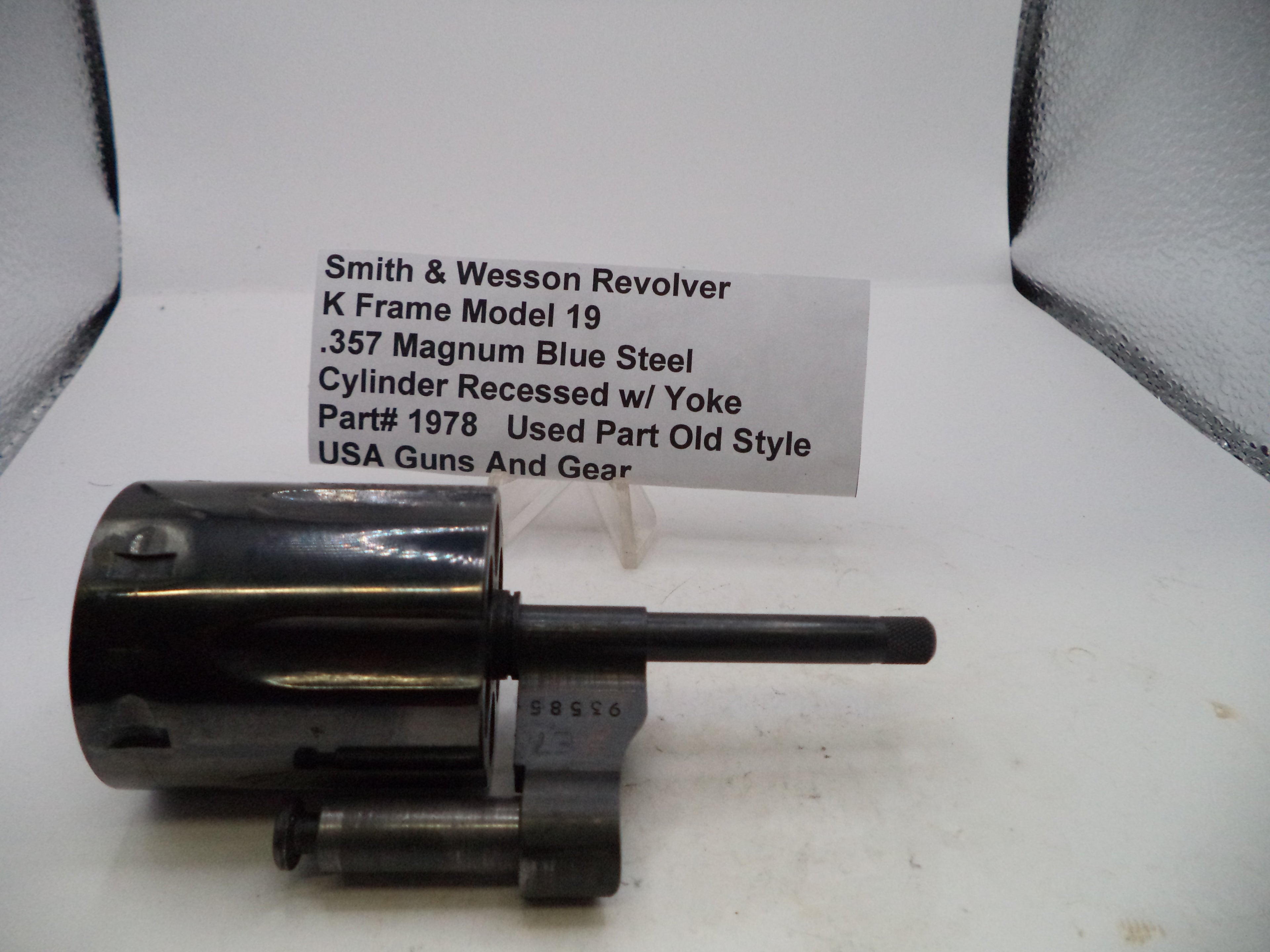 Smith & Wesson K Frame Model 19 Recessed Cylinder & Yoke Blue .357 Magnum Old Style Used - Part# 1978