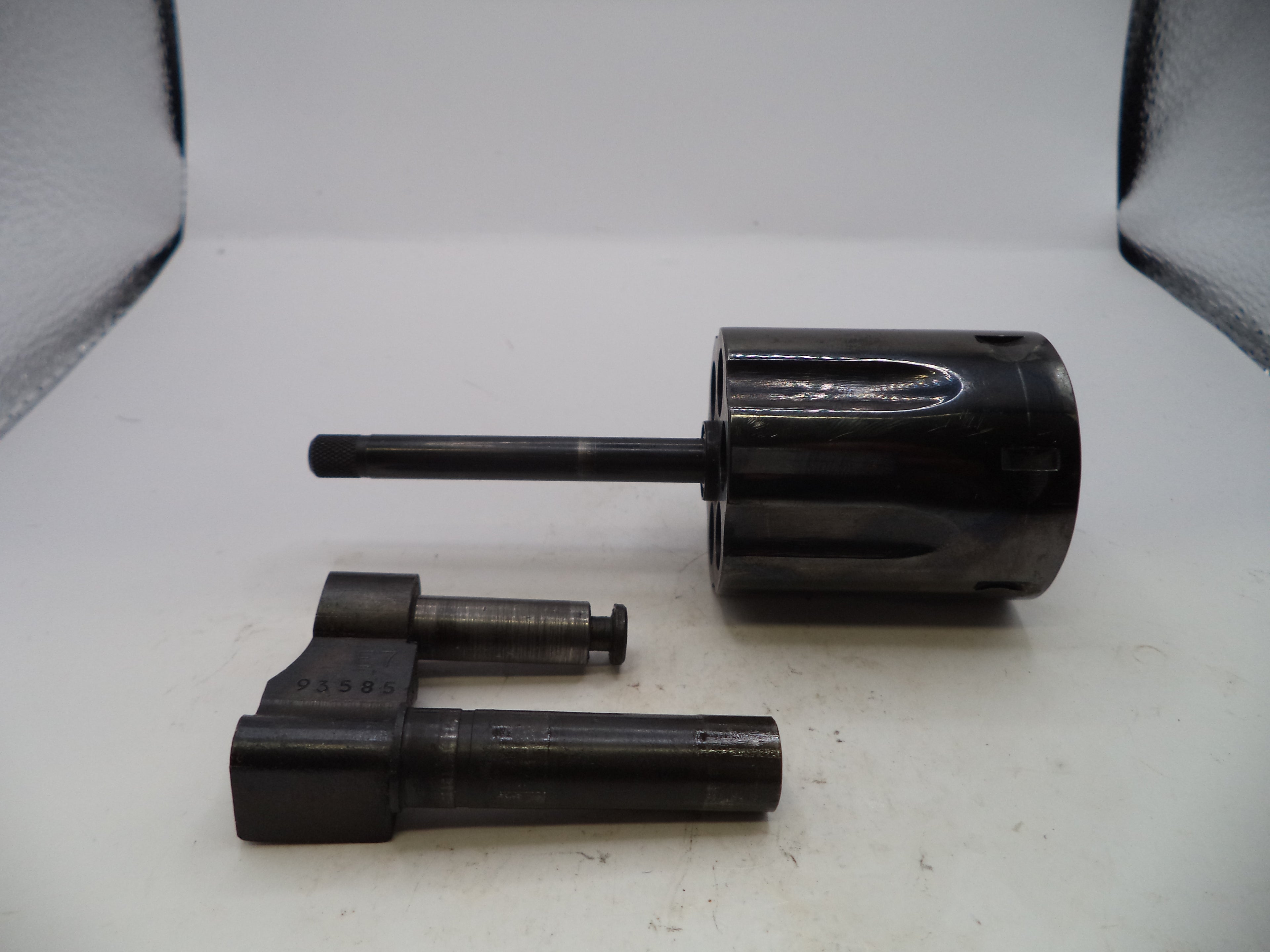 Smith & Wesson K Frame Model 19 Recessed Cylinder & Yoke Blue .357 Magnum Old Style Used - Part# 1978