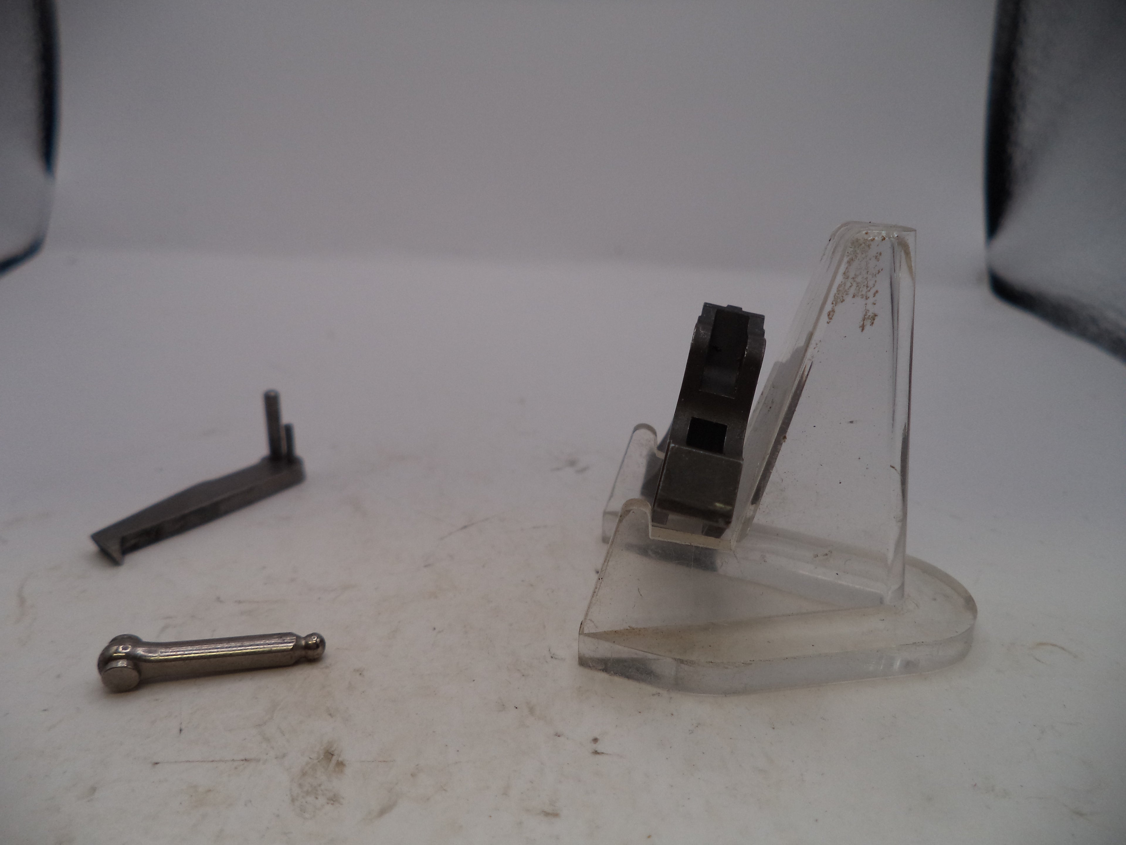 Smith & Wesson Model 629-6 Trigger - .400" Wide Spur MIM .44 Magnum (Used OEM)