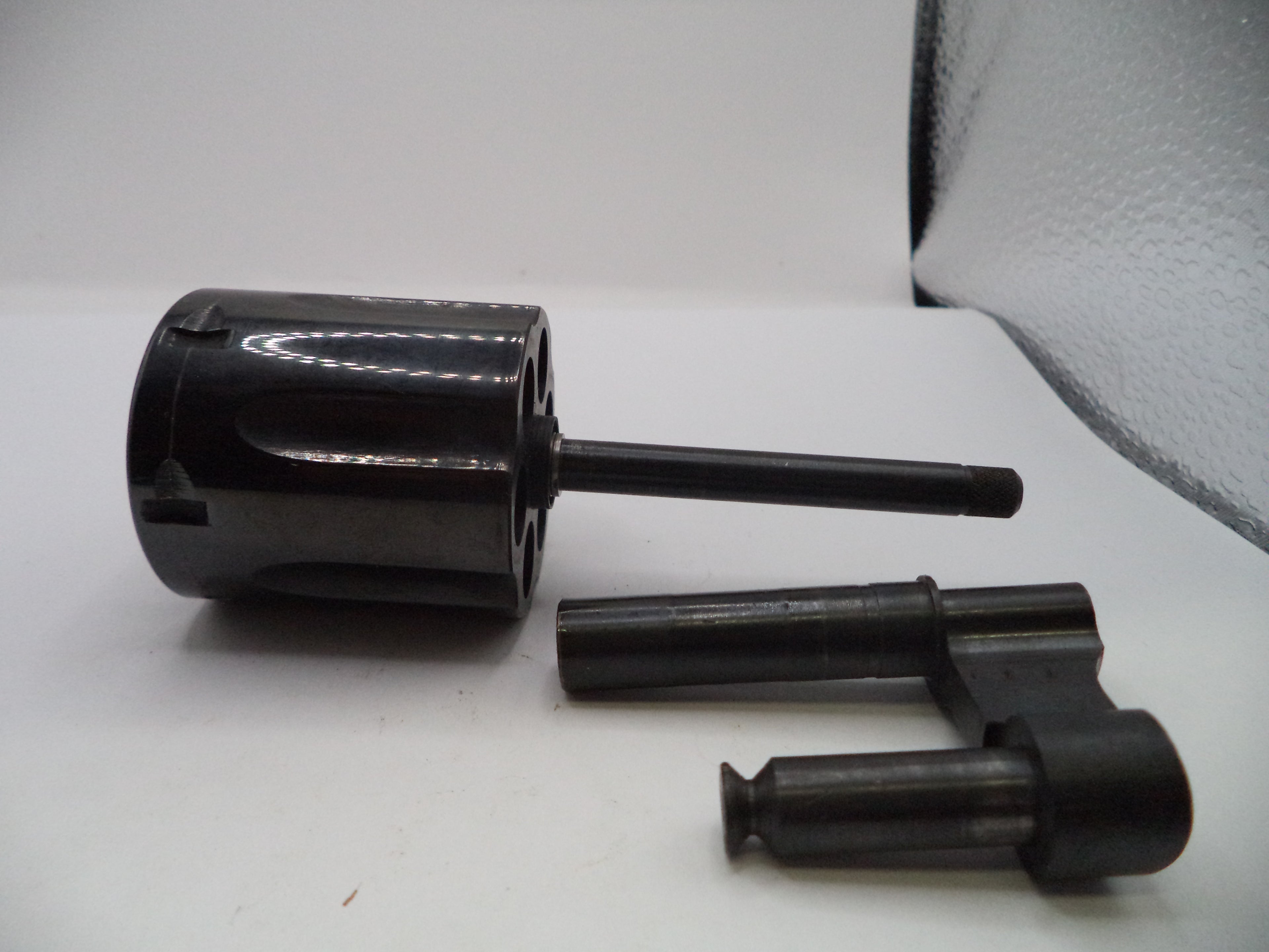 Smith & Wesson K Frame Model 10 Cylinder & Yoke Assembly - Blue Steel .38 Special - Used OEM Part 1070B