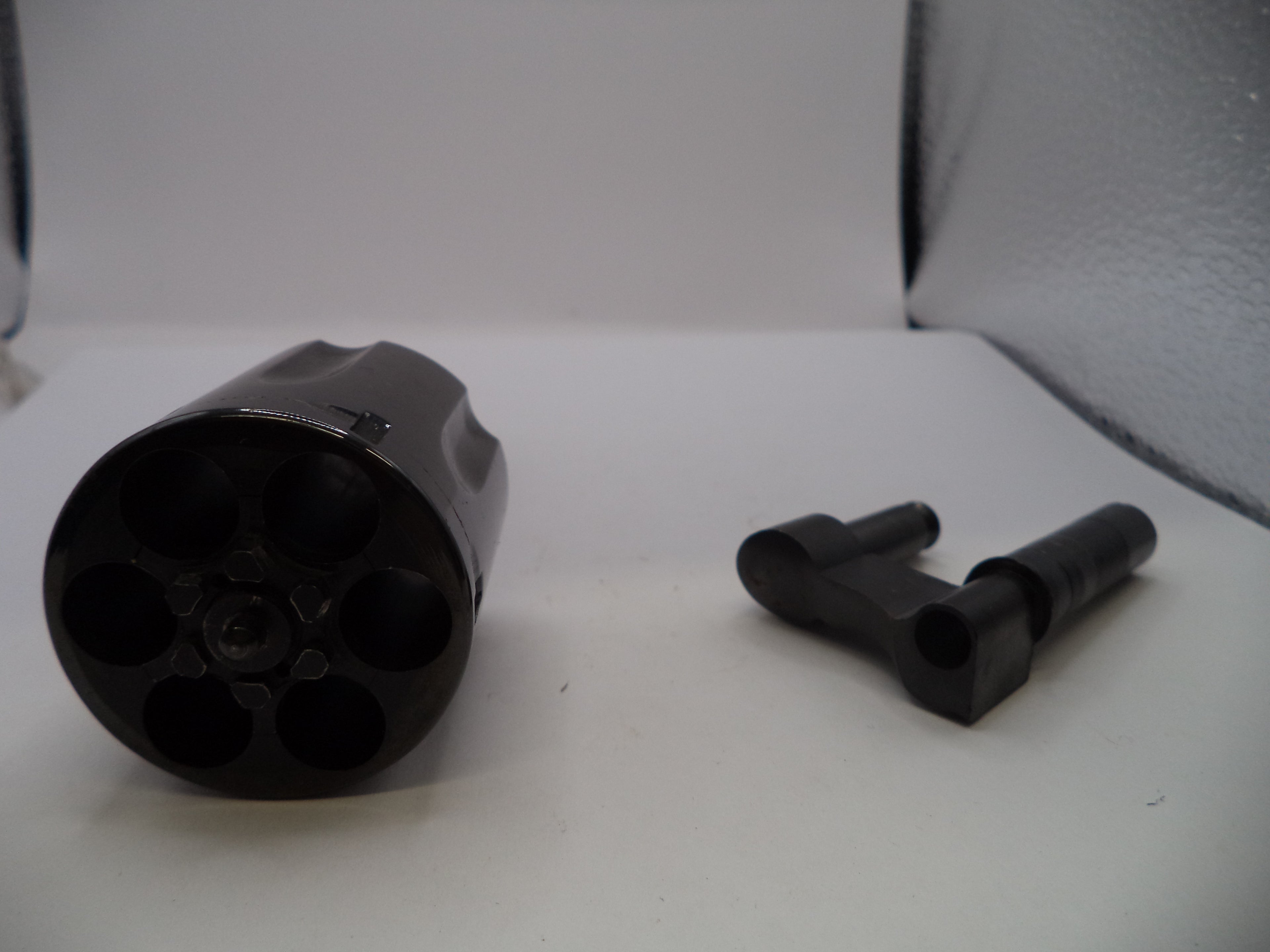 Smith & Wesson K Frame Model 10 Cylinder & Yoke Assembly - Blue Steel .38 Special - Used OEM Part 1070B