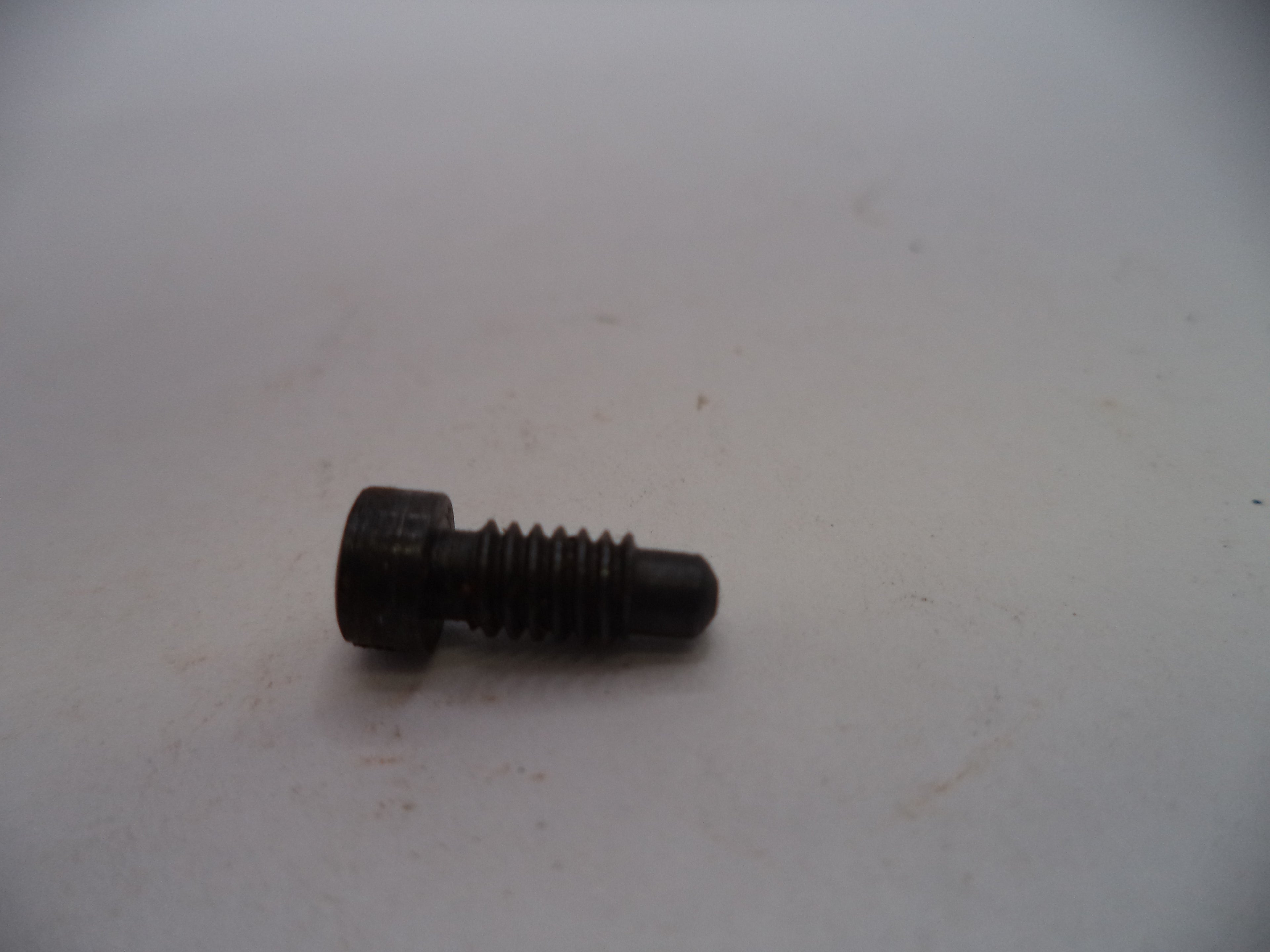 Smith & Wesson K Frame Model 10 Strain Screw Round Butt Blue Steel Used - 10173A